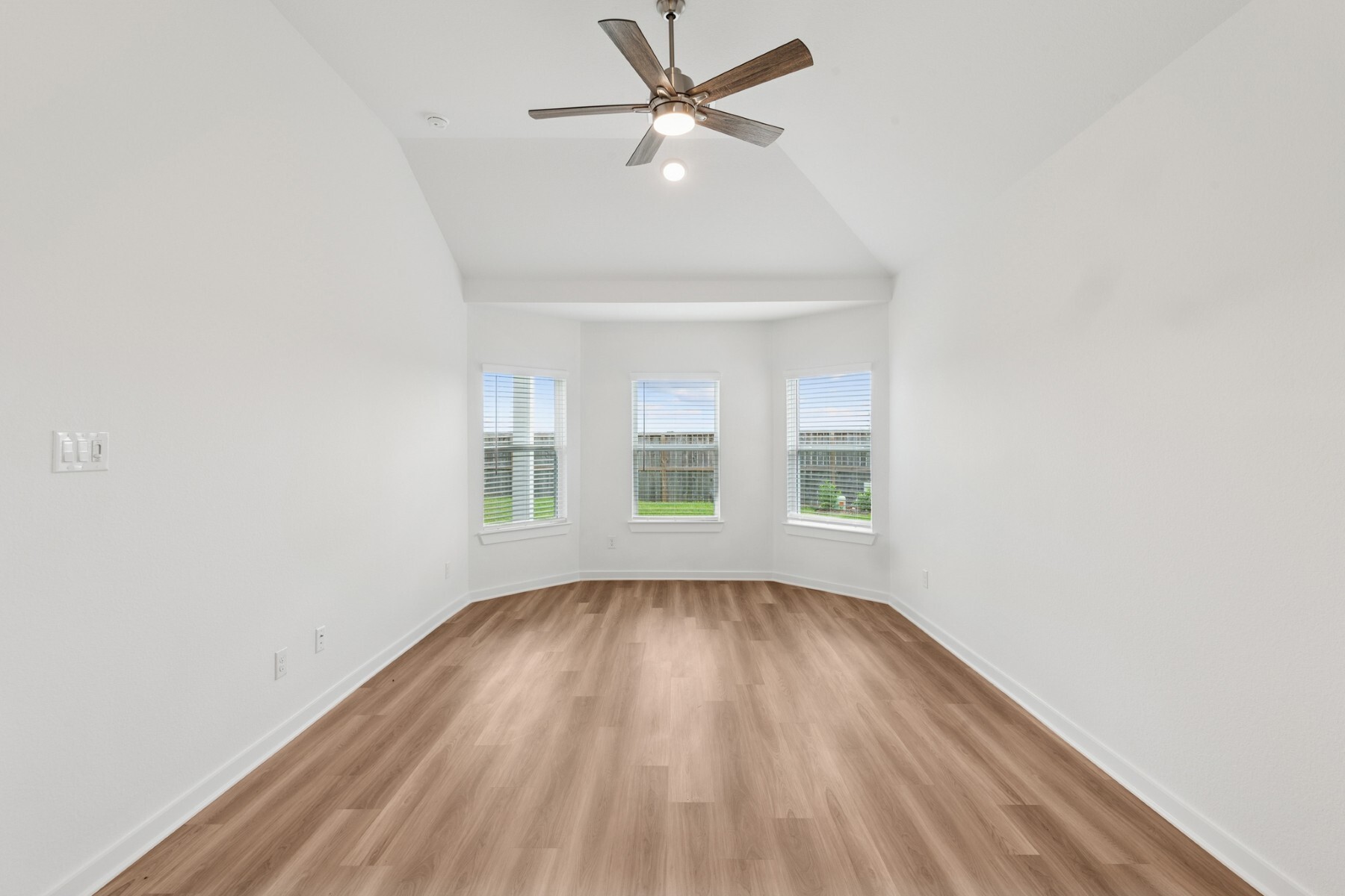 3230 Spanish Oak Lane Property Photo 28