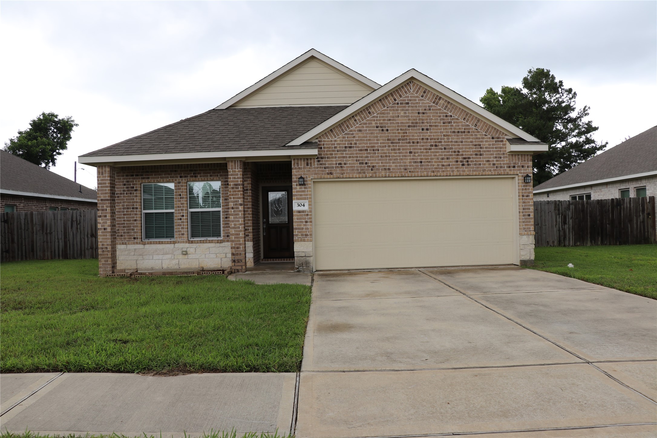 304 Carlos Leal Drive Property Photo