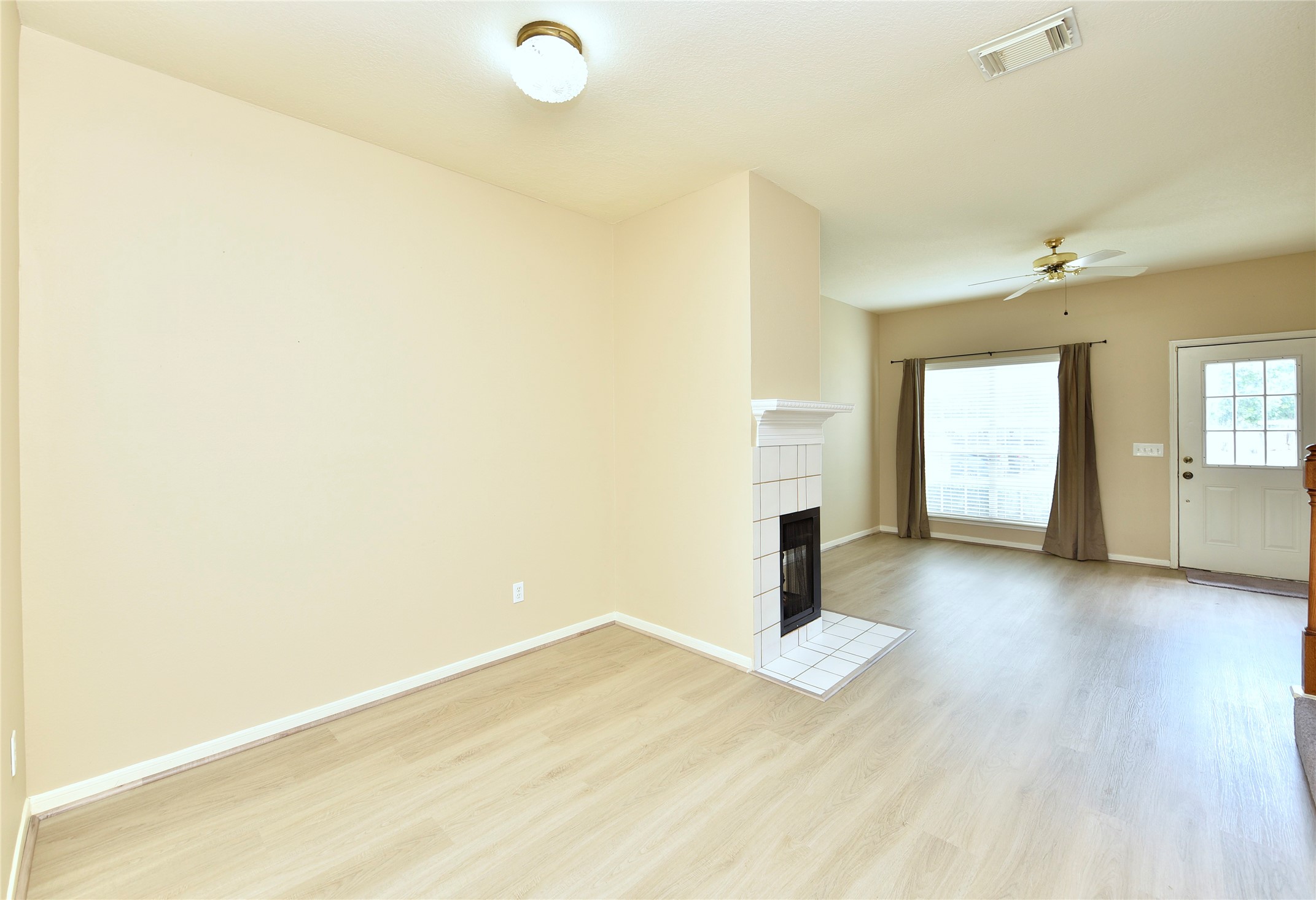 2930 Grants Lake Boulevard 2704 Property Photo 8