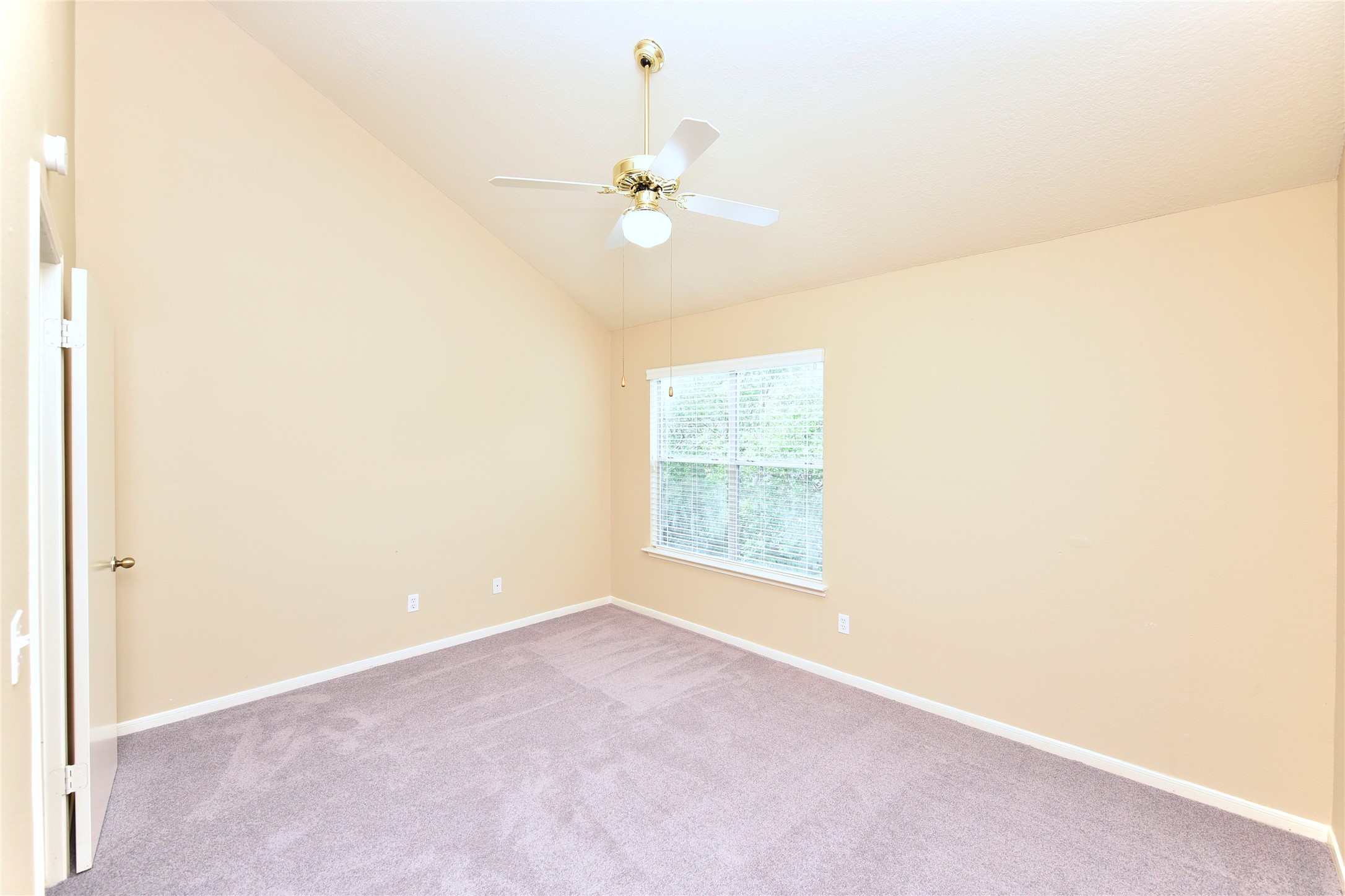 2930 Grants Lake Boulevard 2704 Property Photo 19
