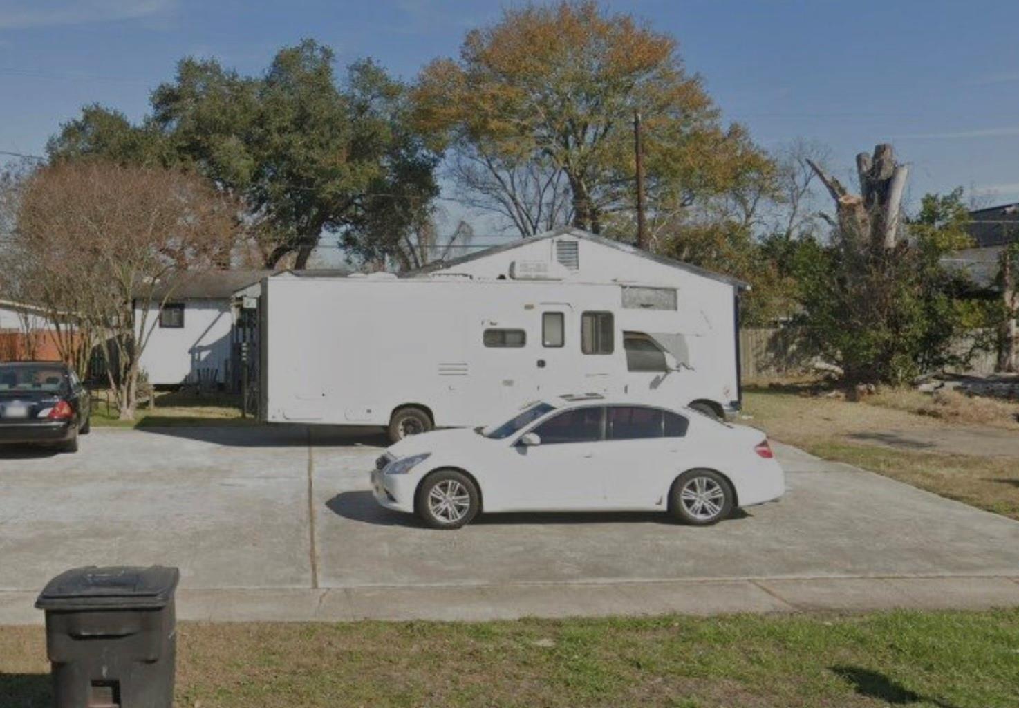 1028 N Victory Rd Drive, Houston TX 77088 Property Photo 1