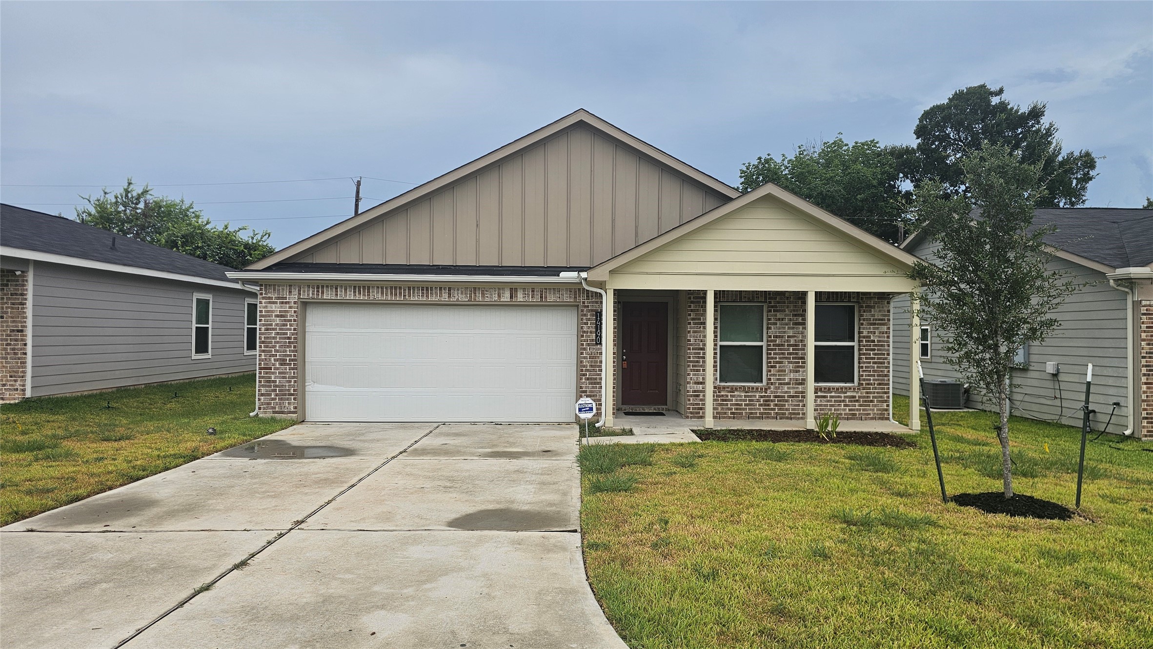 14190 Green Wing Circle Property Photo 1