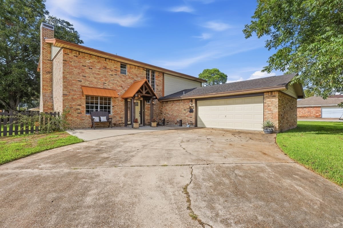 2704 Memphis Avenue Property Photo