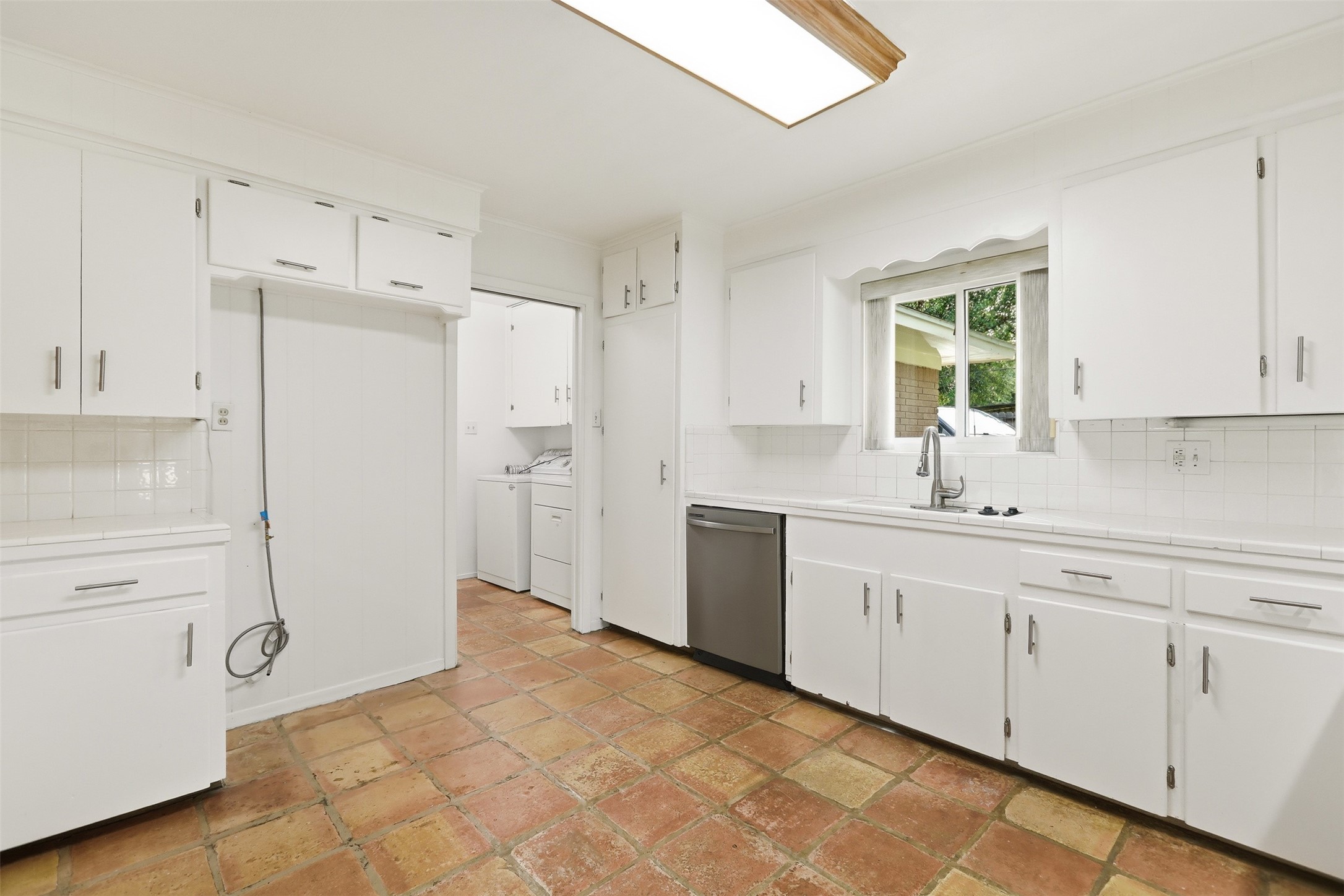 120 Caldwell Street Property Photo 8