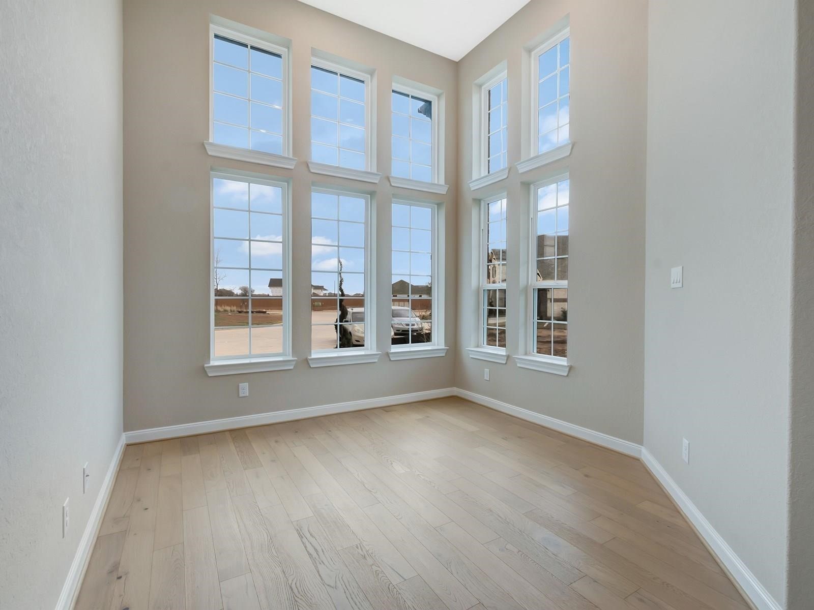 11607 Curate Wind Court Property Photo 3