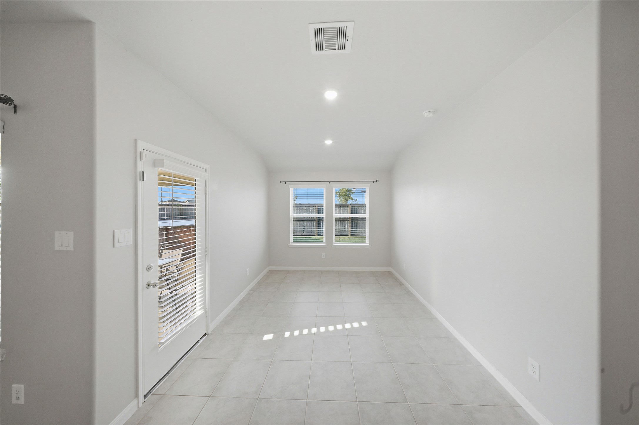 815 Barstow Drive Property Photo 7
