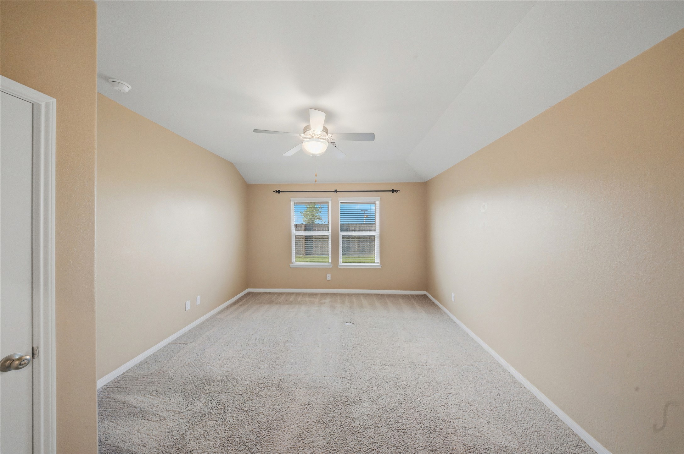 815 Barstow Drive Property Photo 10