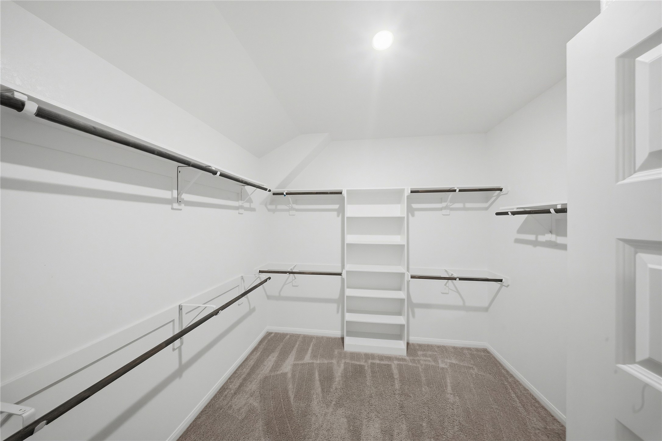 815 Barstow Drive Property Photo 13