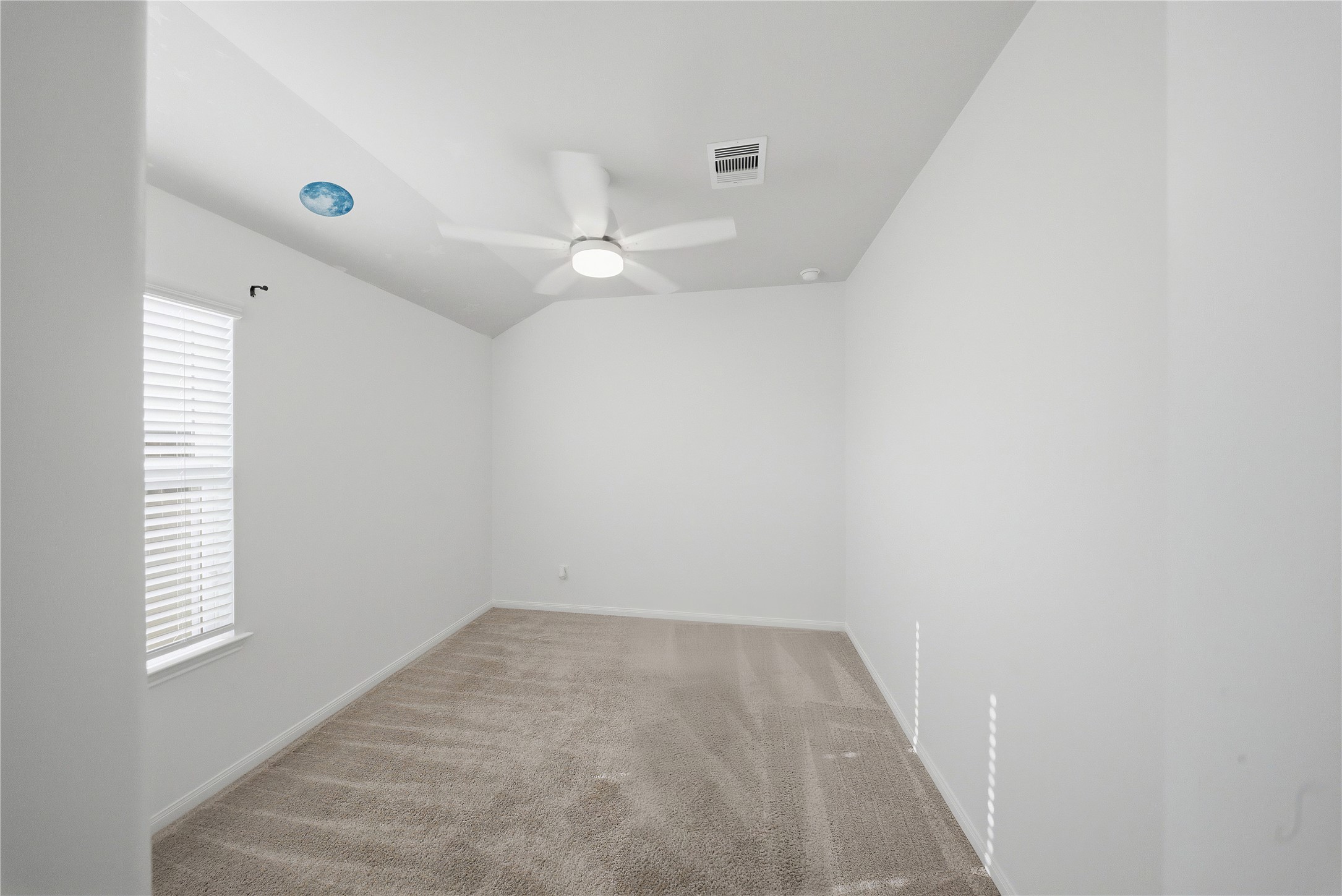 815 Barstow Drive Property Photo 14