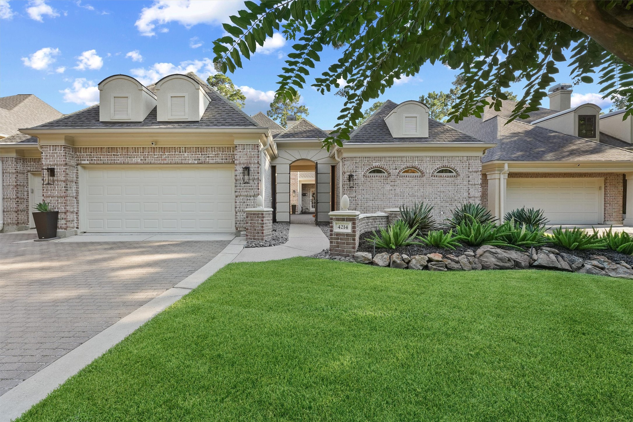 4214 Hidden Links Court Property Photo 2