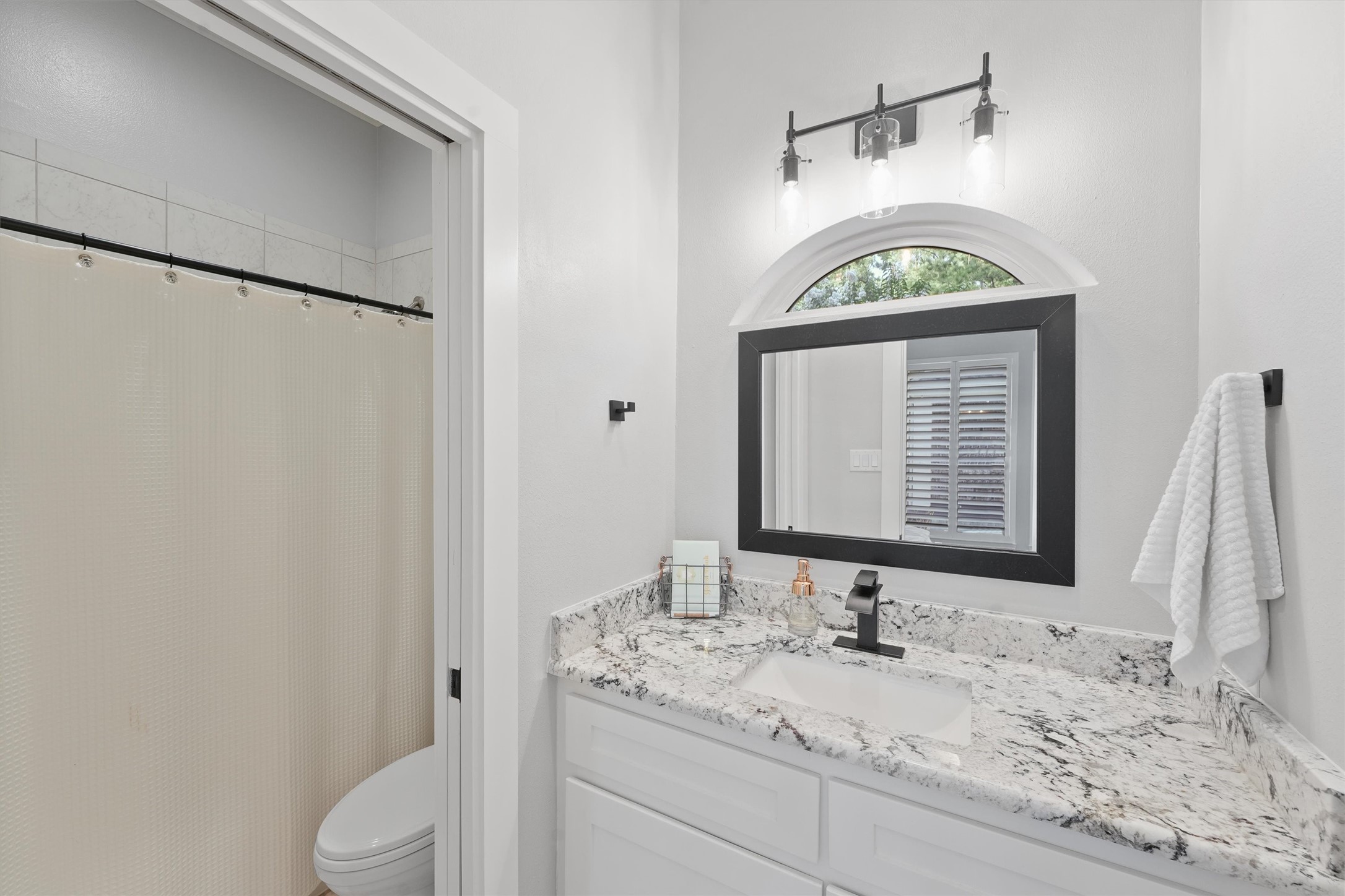4214 Hidden Links Court Property Photo 25