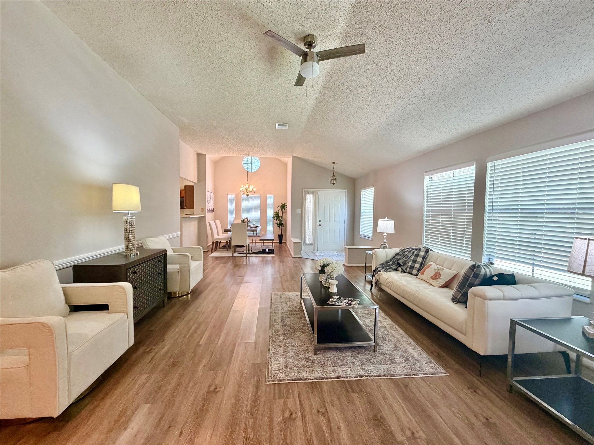 4615 Leicester Way Property Photo