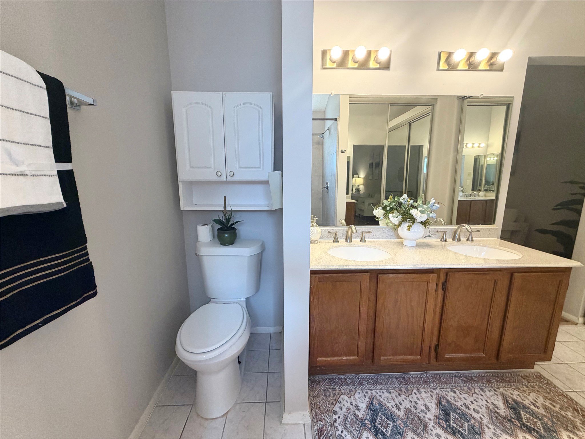 4615 Leicester Way Property Photo 17