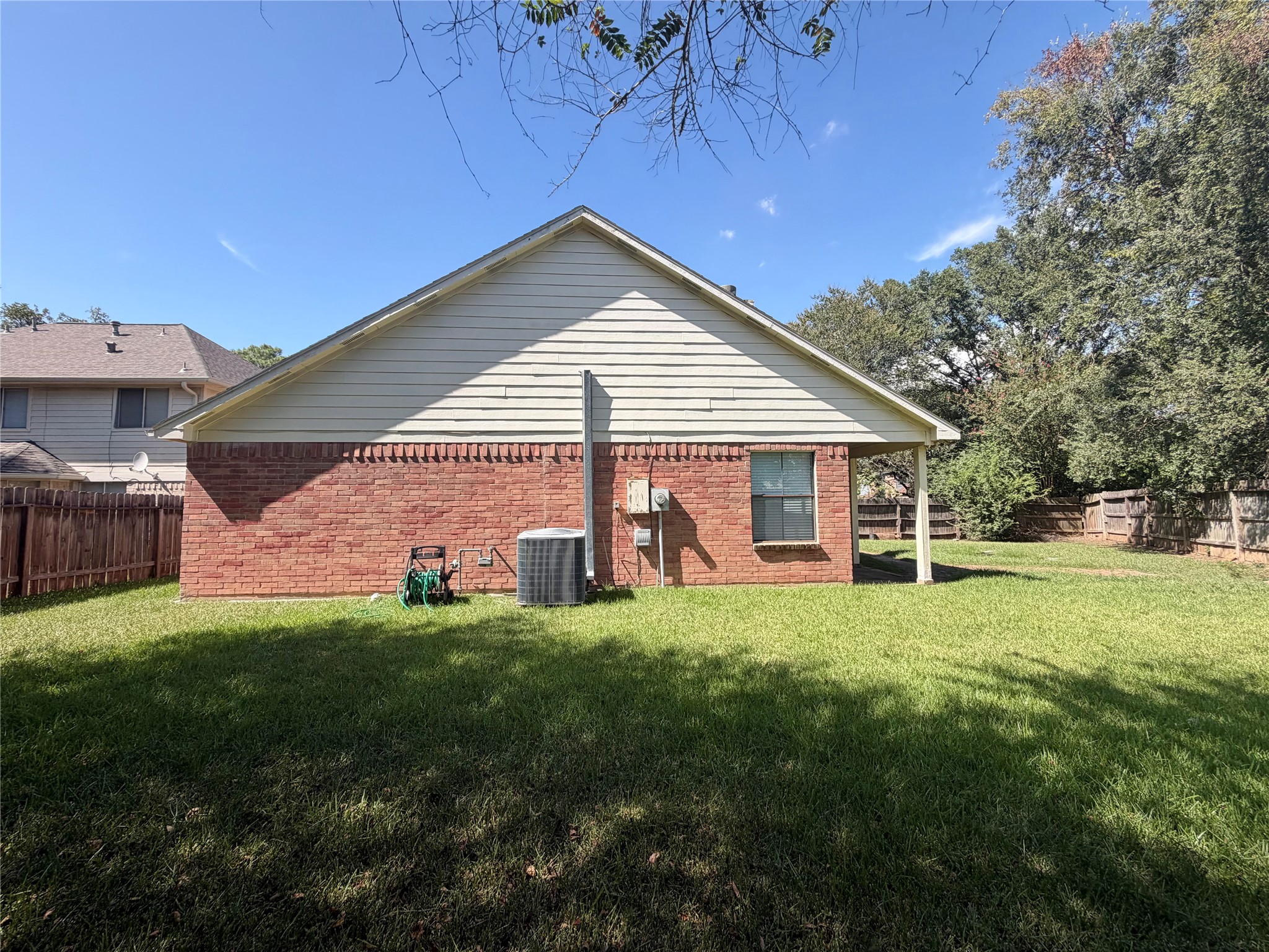 4615 Leicester Way Property Photo 22