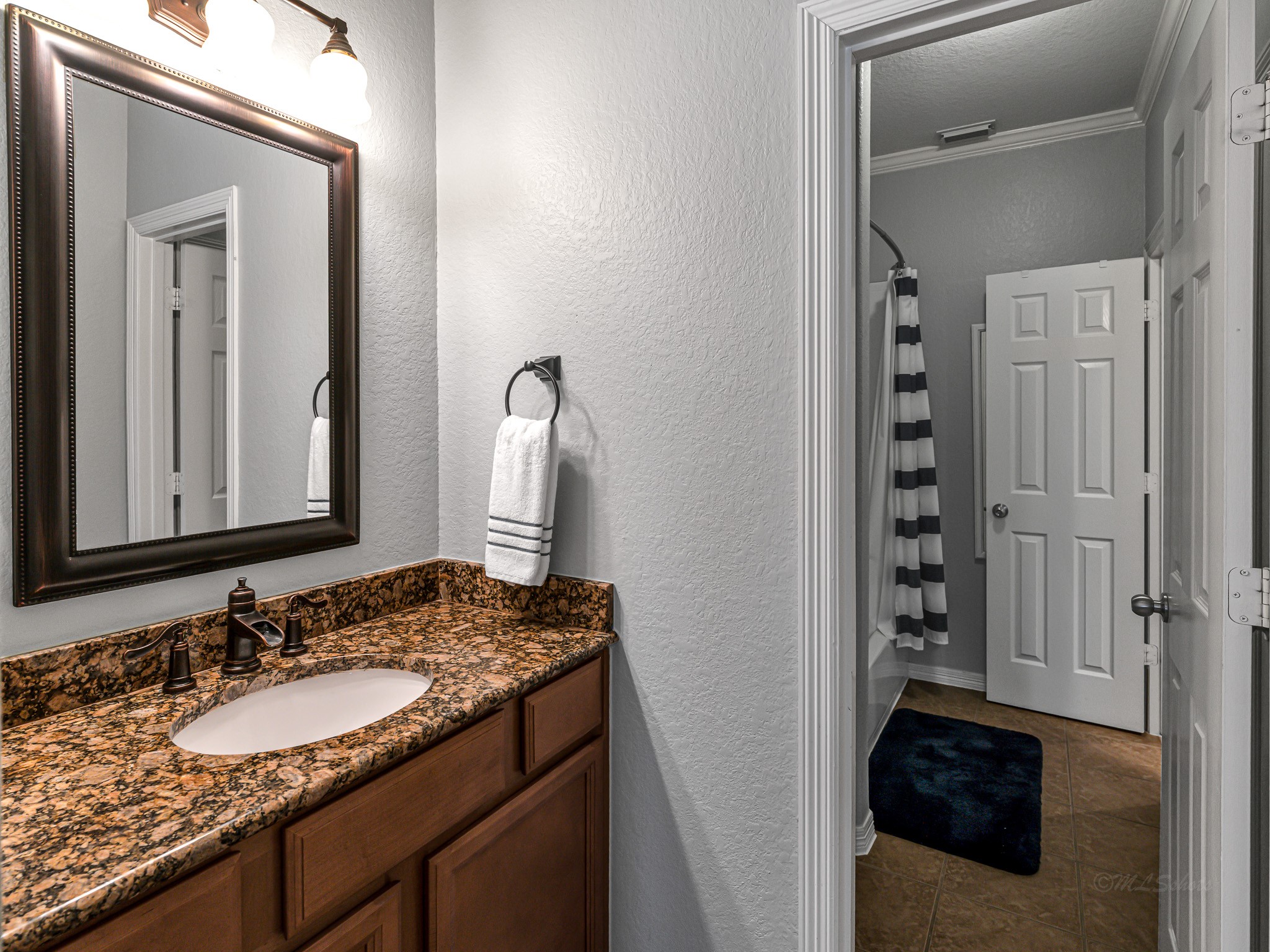 8310 Crescent Knolls Drive Property Photo 37