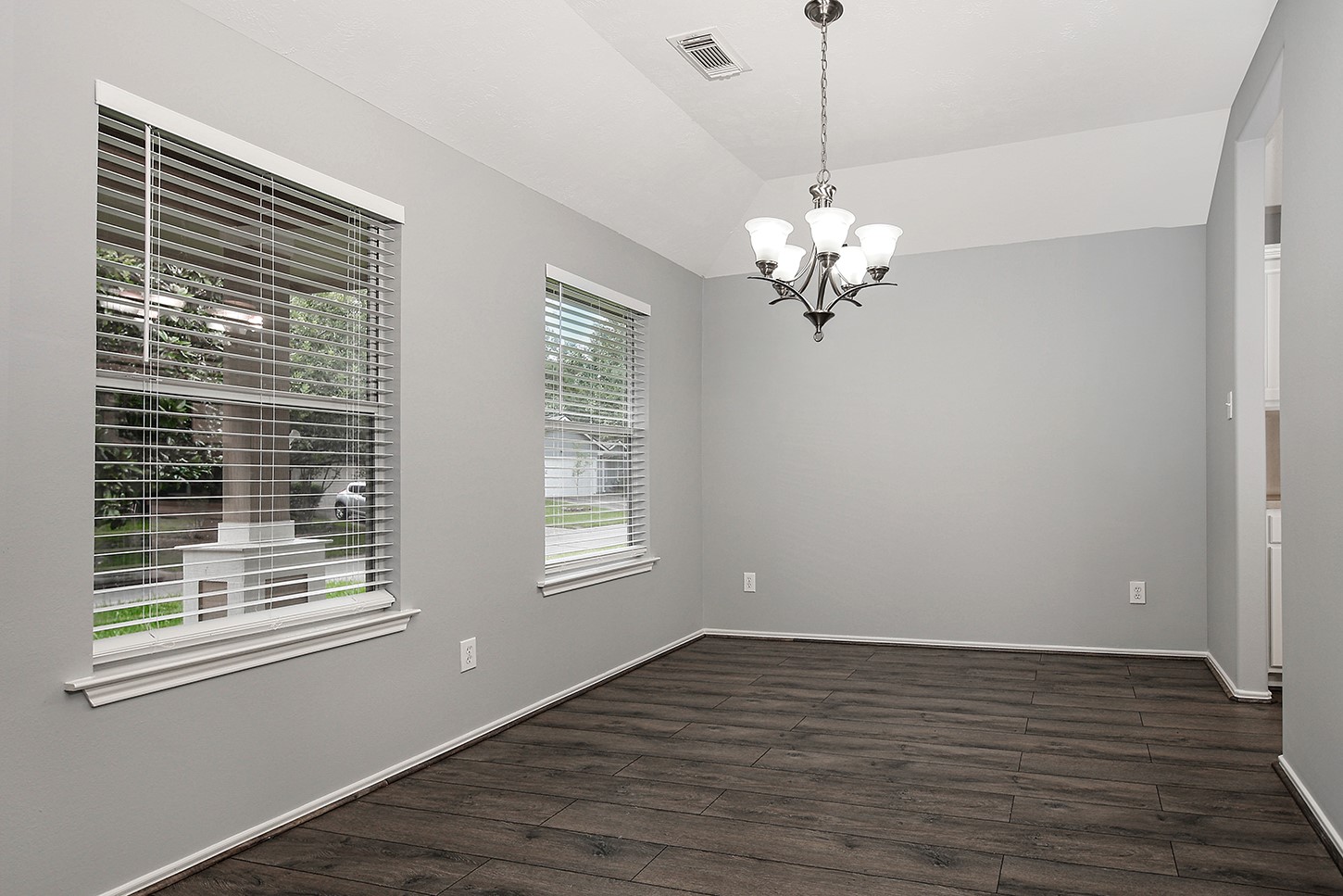 139 S Vesper Bend Circle Property Photo 4
