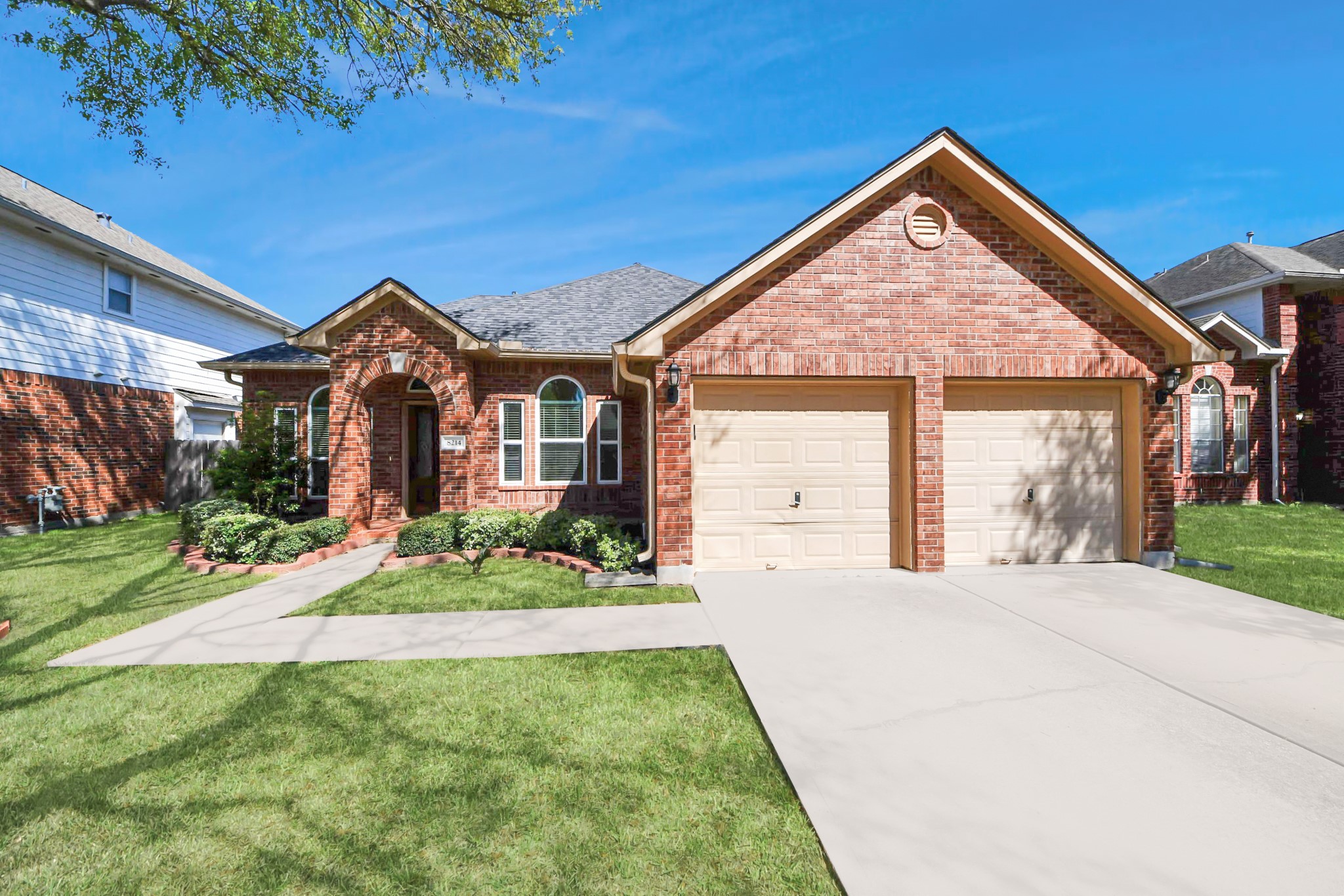 8214 Morning Dawn Drive Property Photo 2