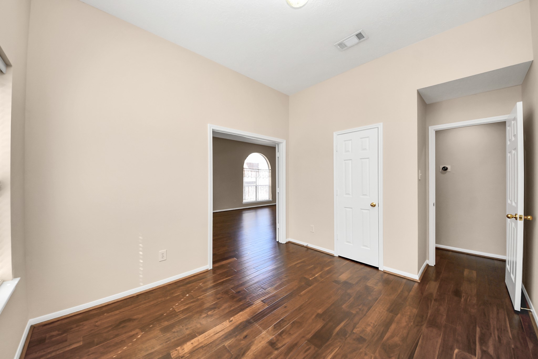 8214 Morning Dawn Drive Property Photo 15