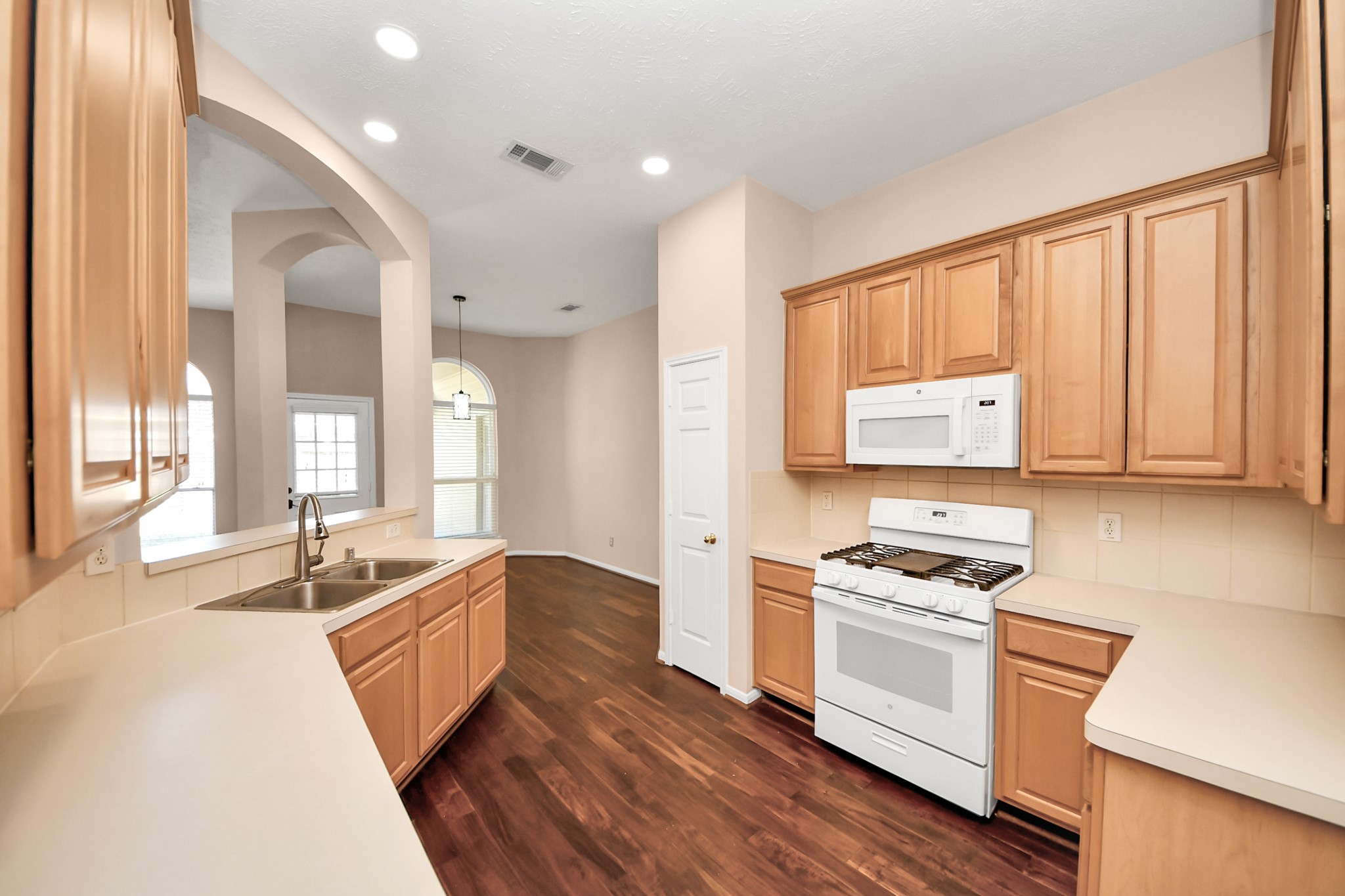 8214 Morning Dawn Drive Property Photo 21