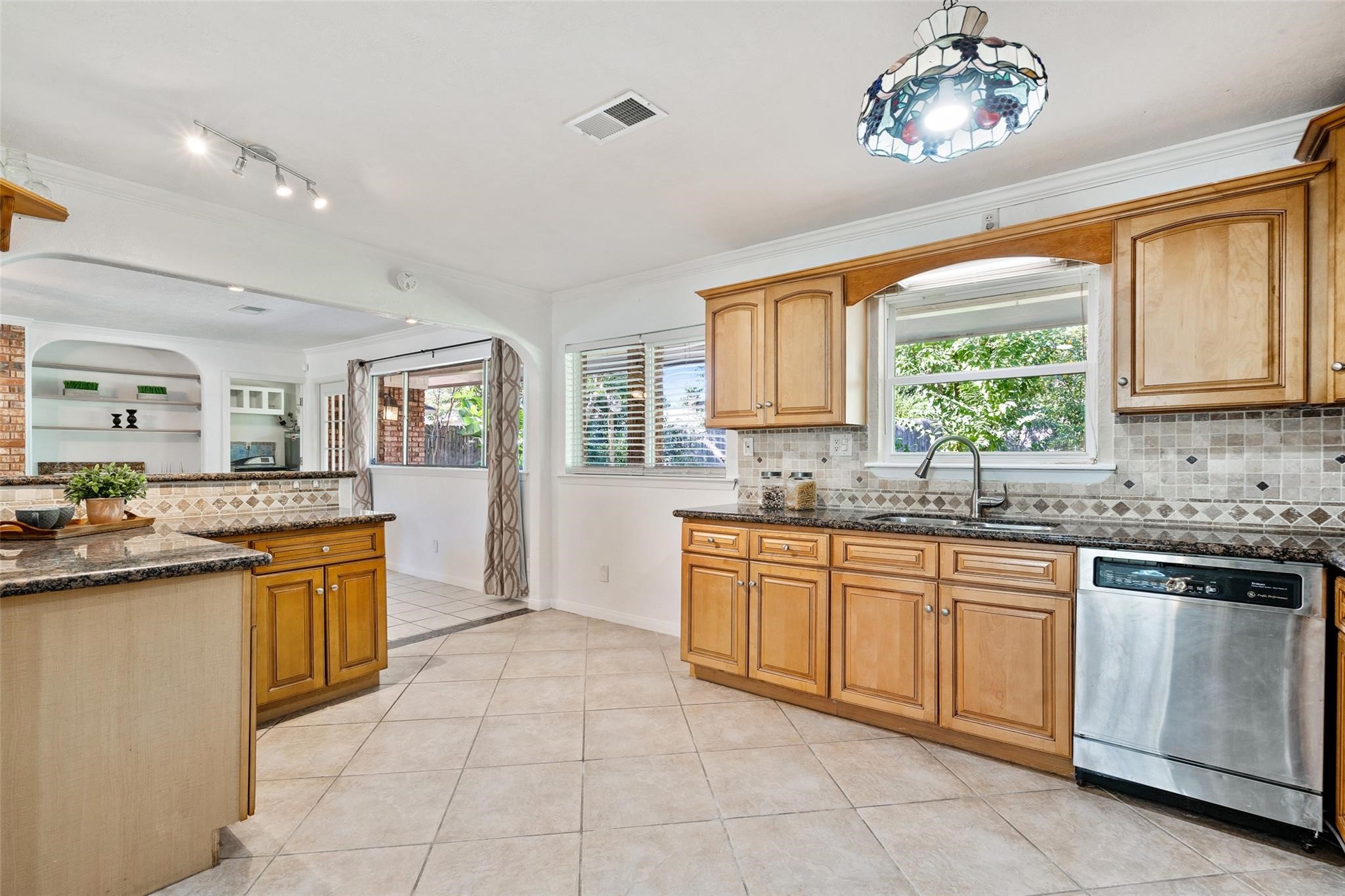 9214 Bronco Drive Property Photo 6