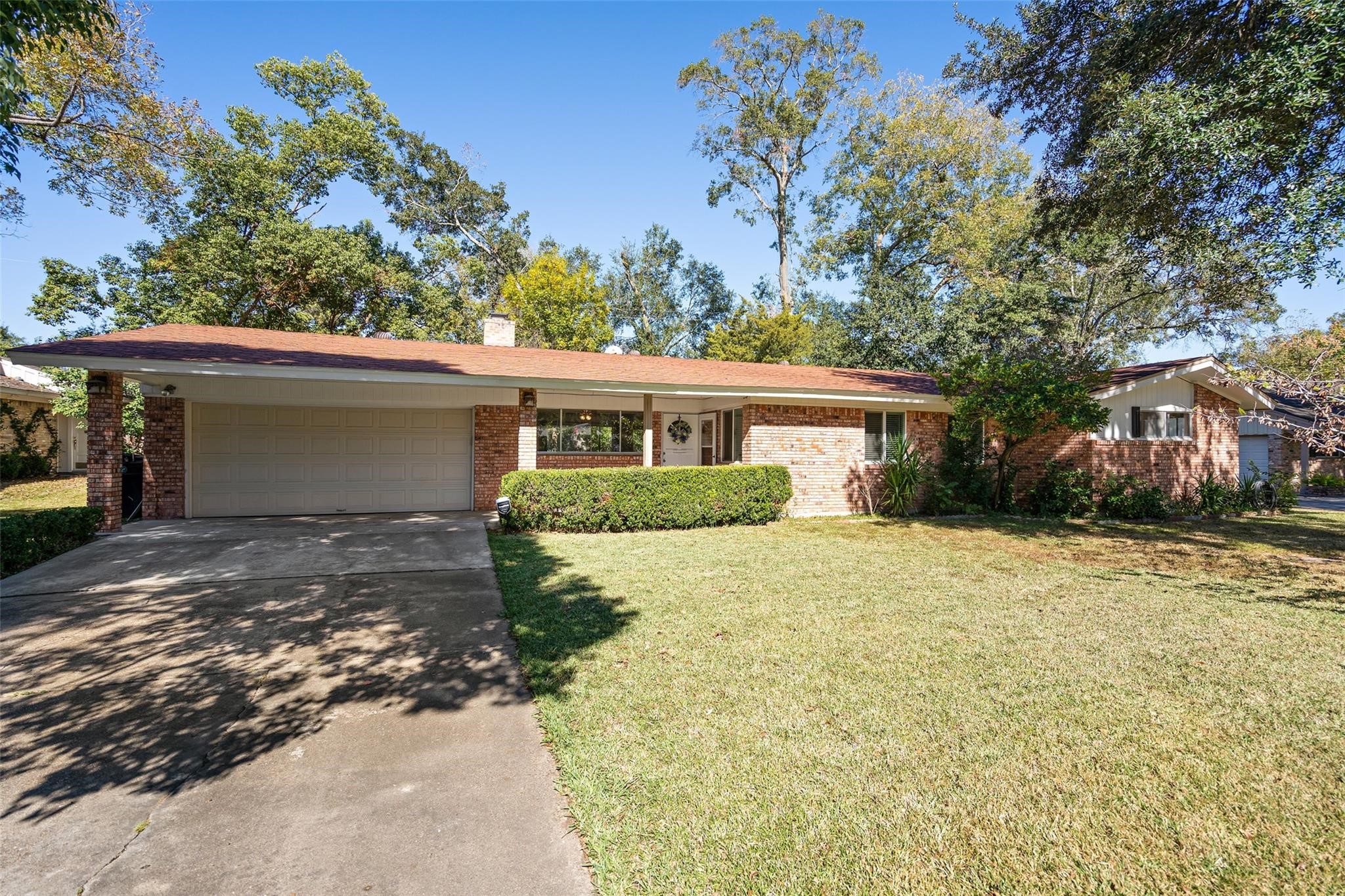 9214 Bronco Drive Property Photo 35