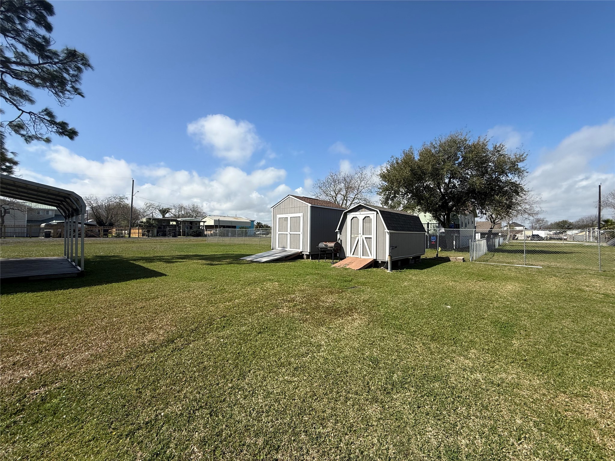 642 5th Street Property Photo 2