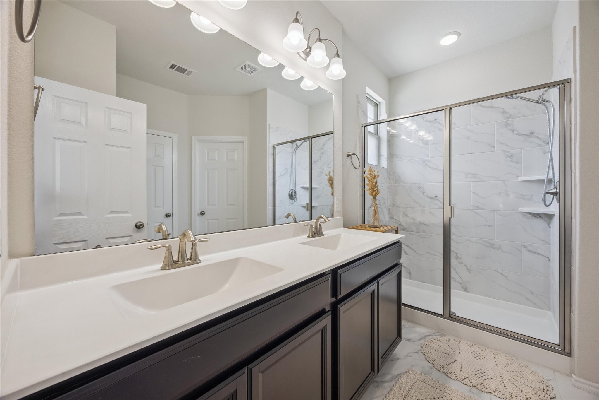 1817 Agoura Hills Dr Property Photo 11