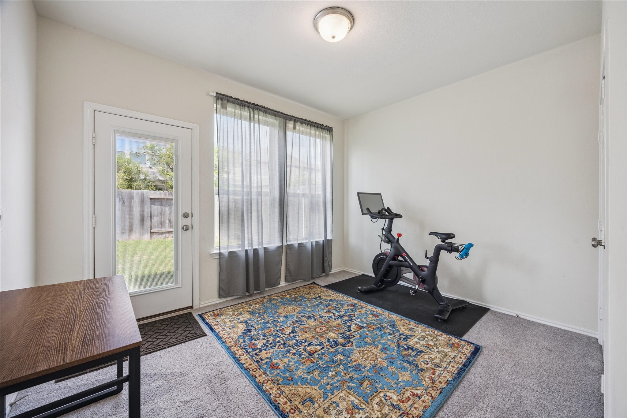 1817 Agoura Hills Dr Property Photo 14