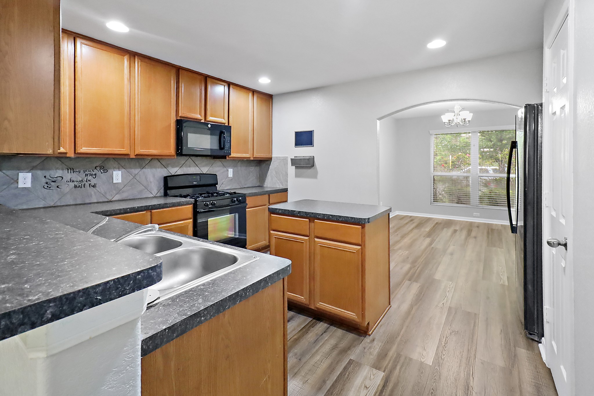 15607 Sheldon Ridge Way Property Photo 7