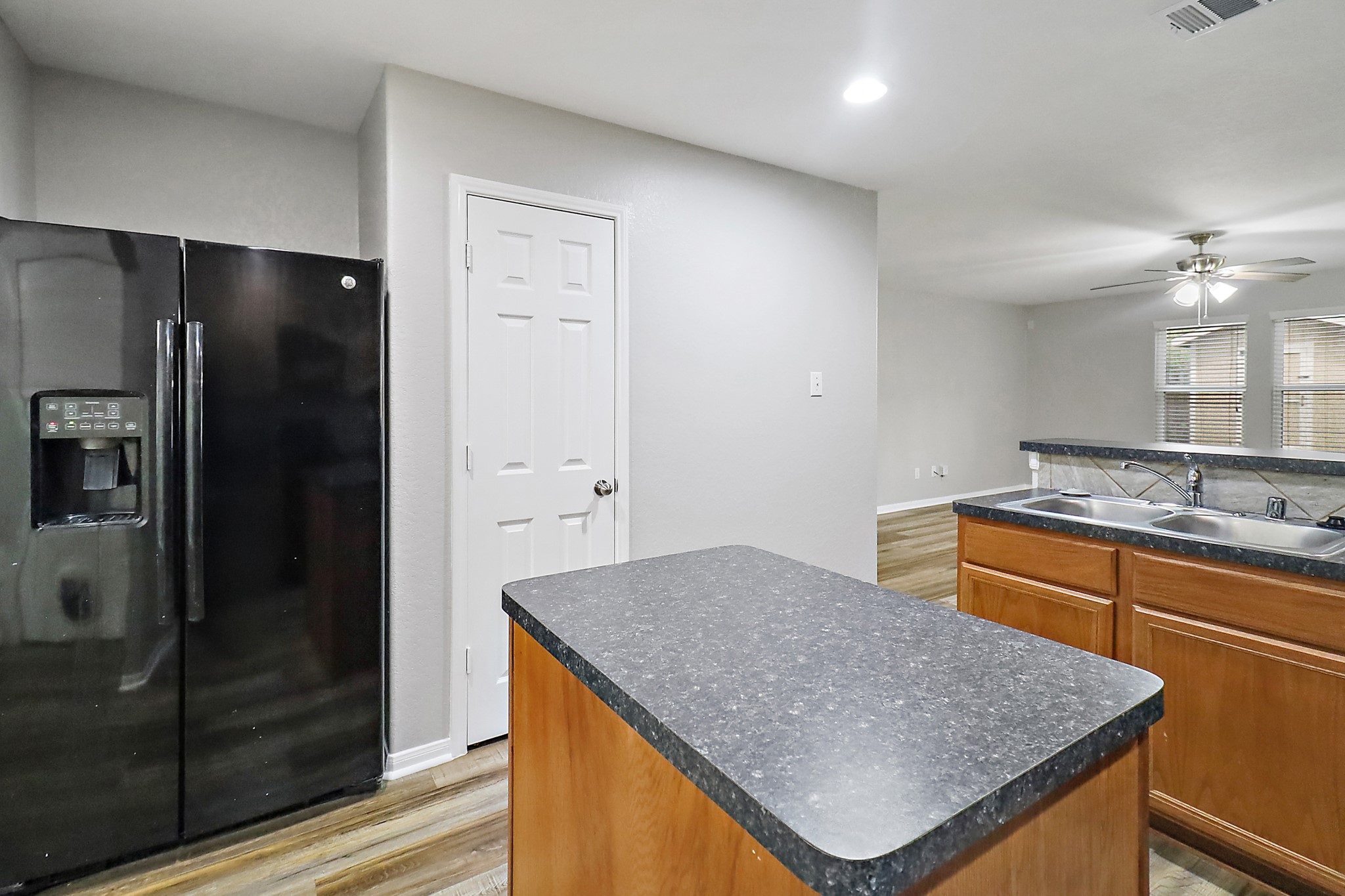 15607 Sheldon Ridge Way Property Photo 9