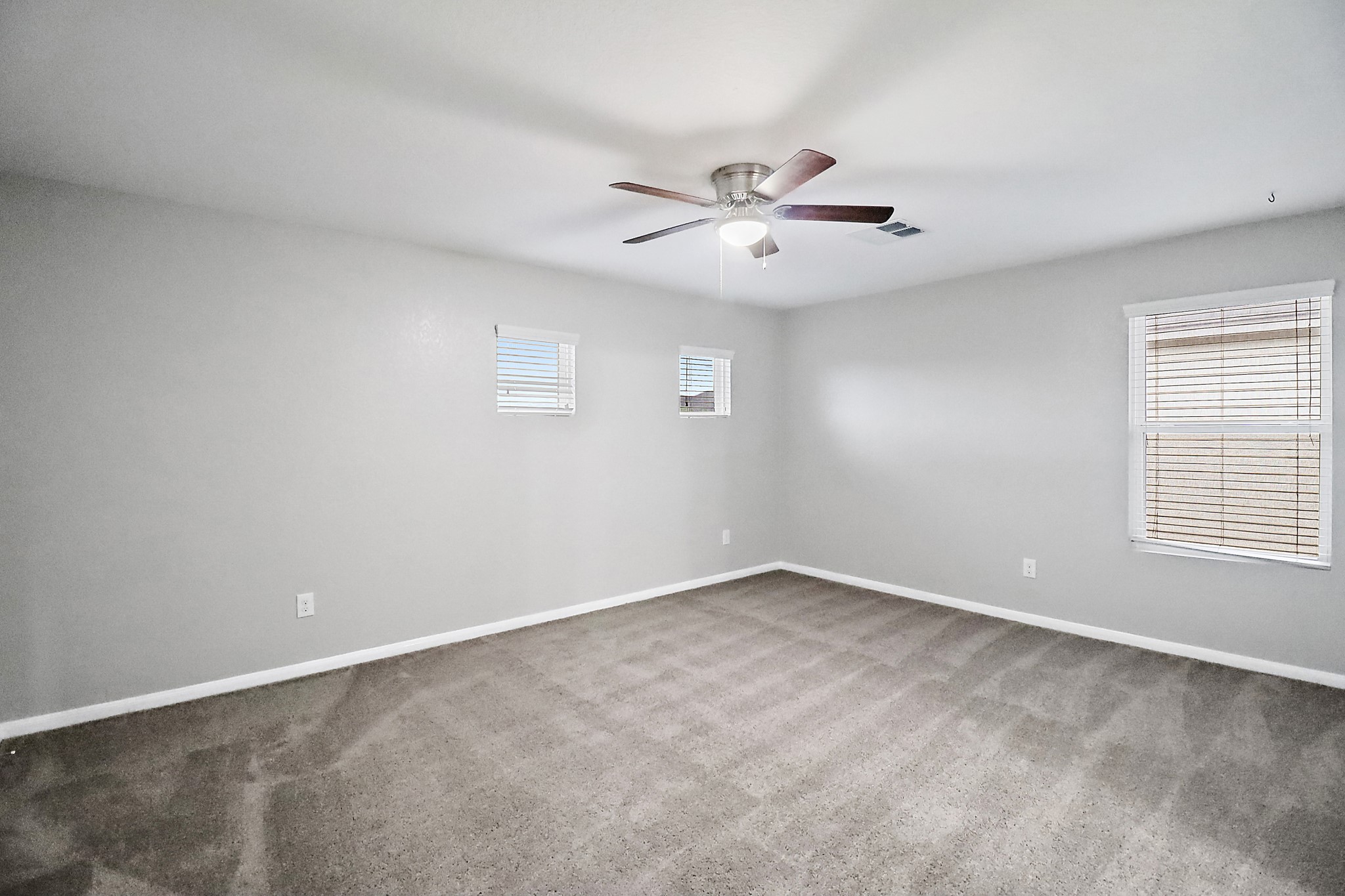 15607 Sheldon Ridge Way Property Photo 22