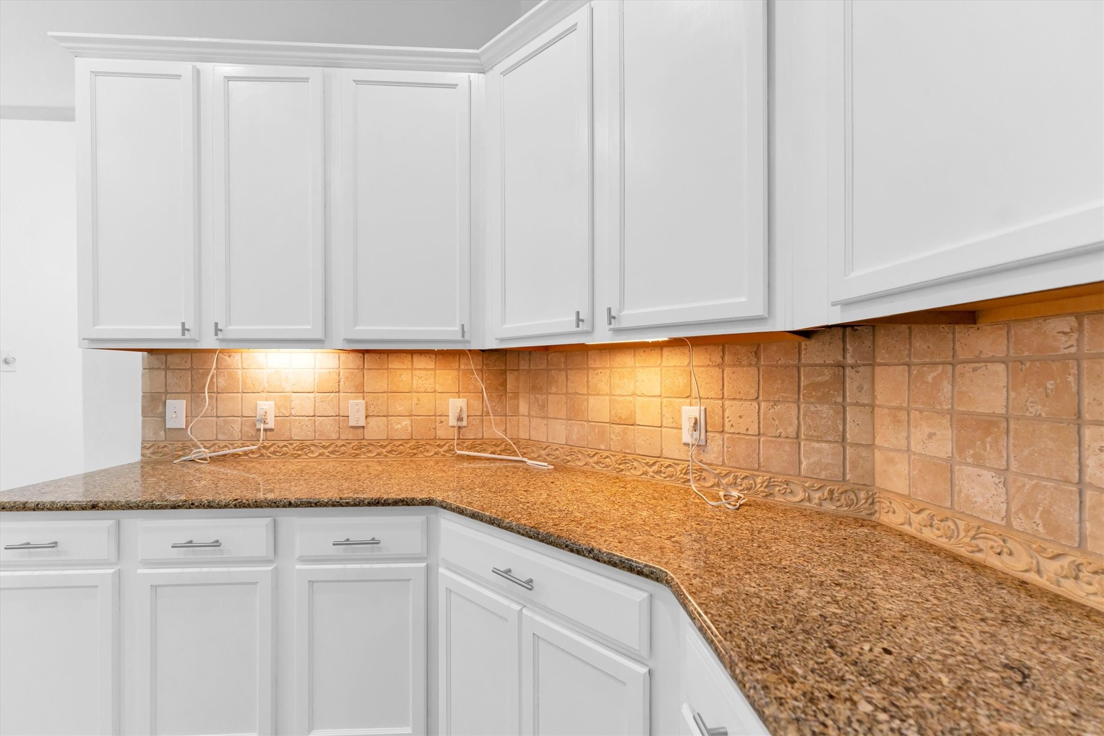 14823 Yellow Begonia Drive Property Photo 6