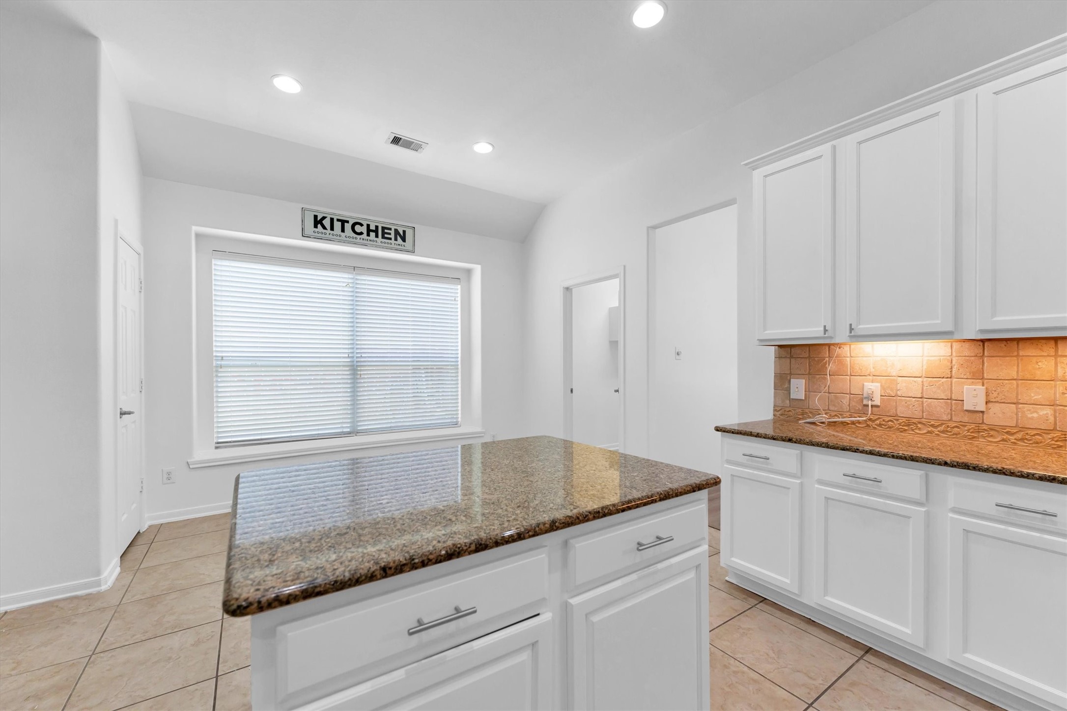 14823 Yellow Begonia Drive Property Photo 7