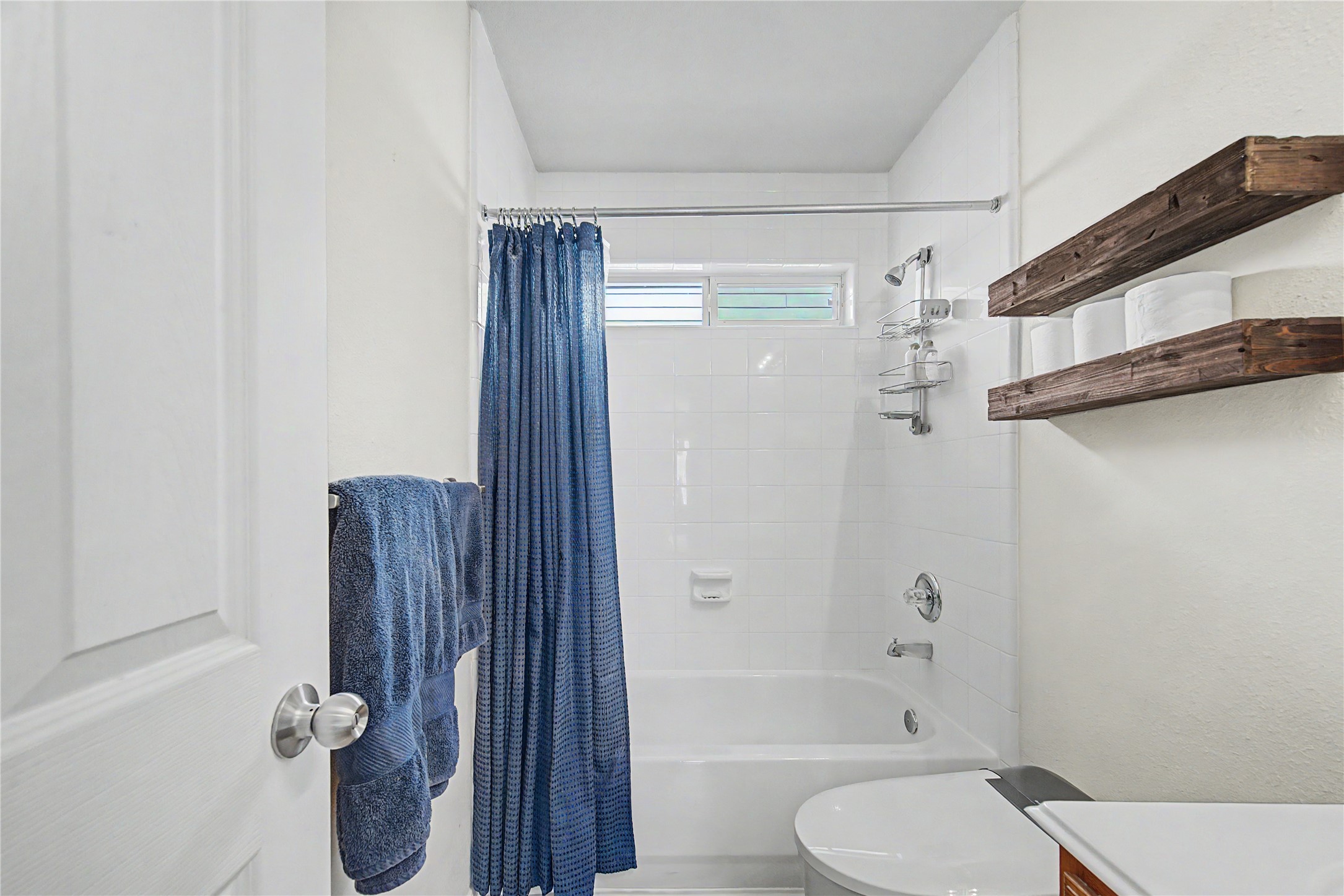 2725 Palermo Court Property Photo 8