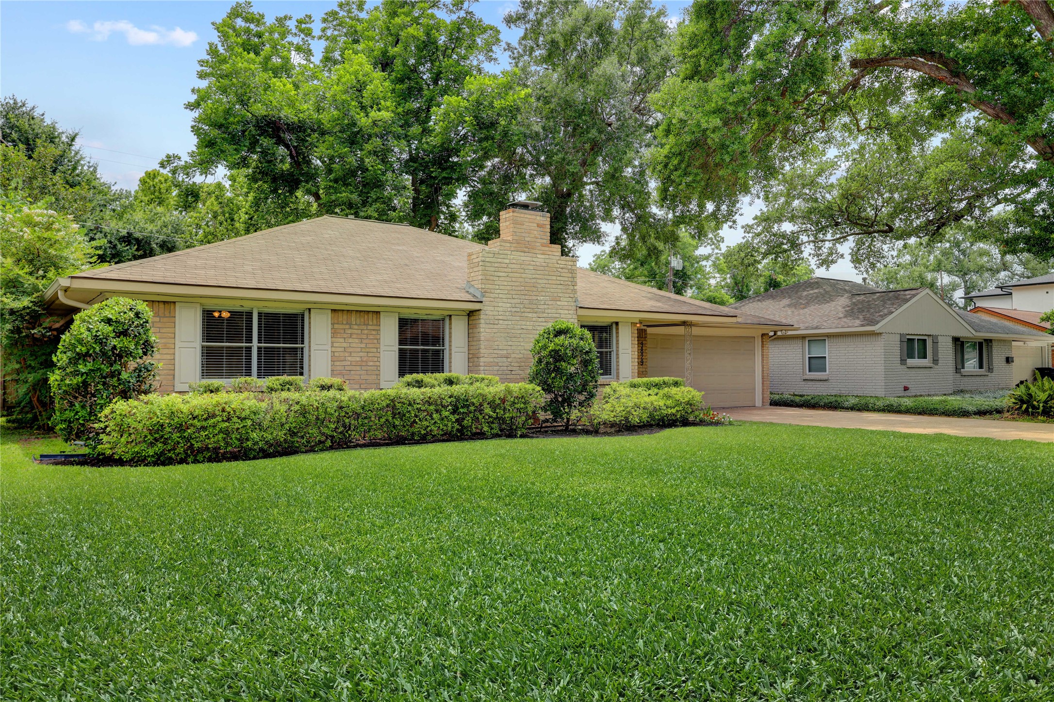 9829 Larston Street Property Photo 2