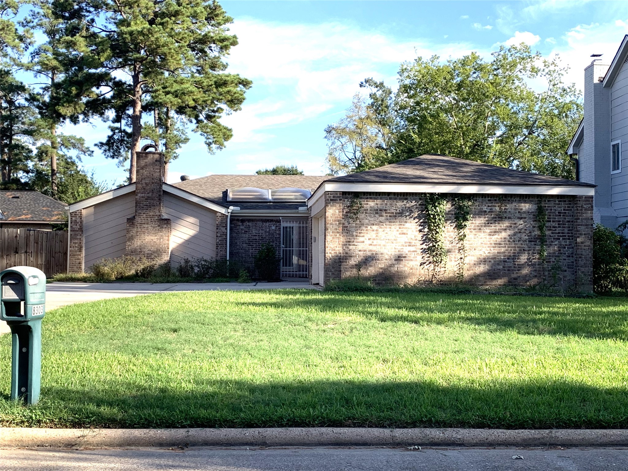 8303 Autumn Willow Drive Property Photo 1
