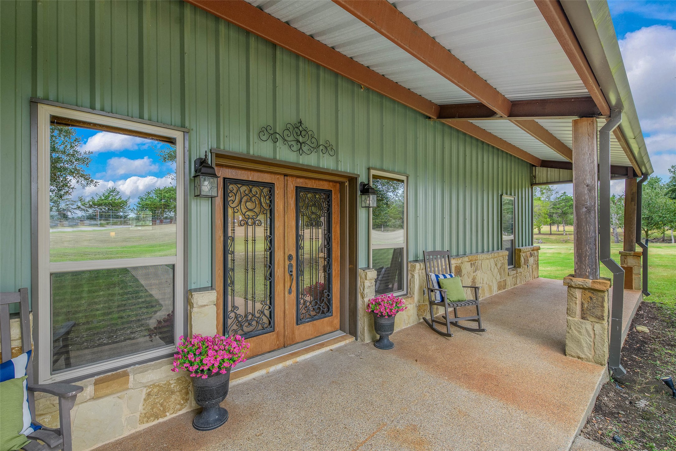 2848 Fm 166 Farm To Market Road Property Photo 3