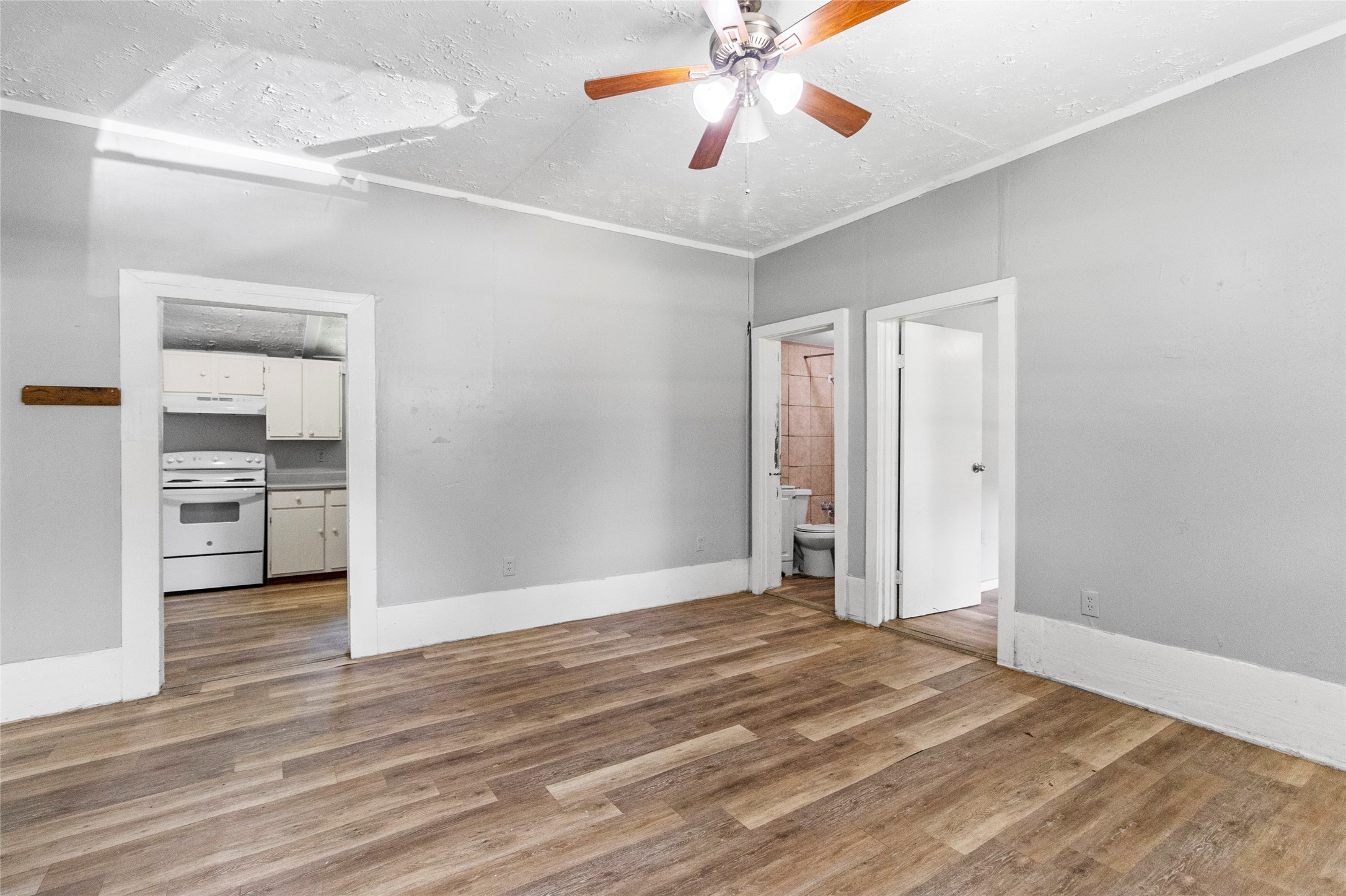 8 Jackson Road Property Photo 4