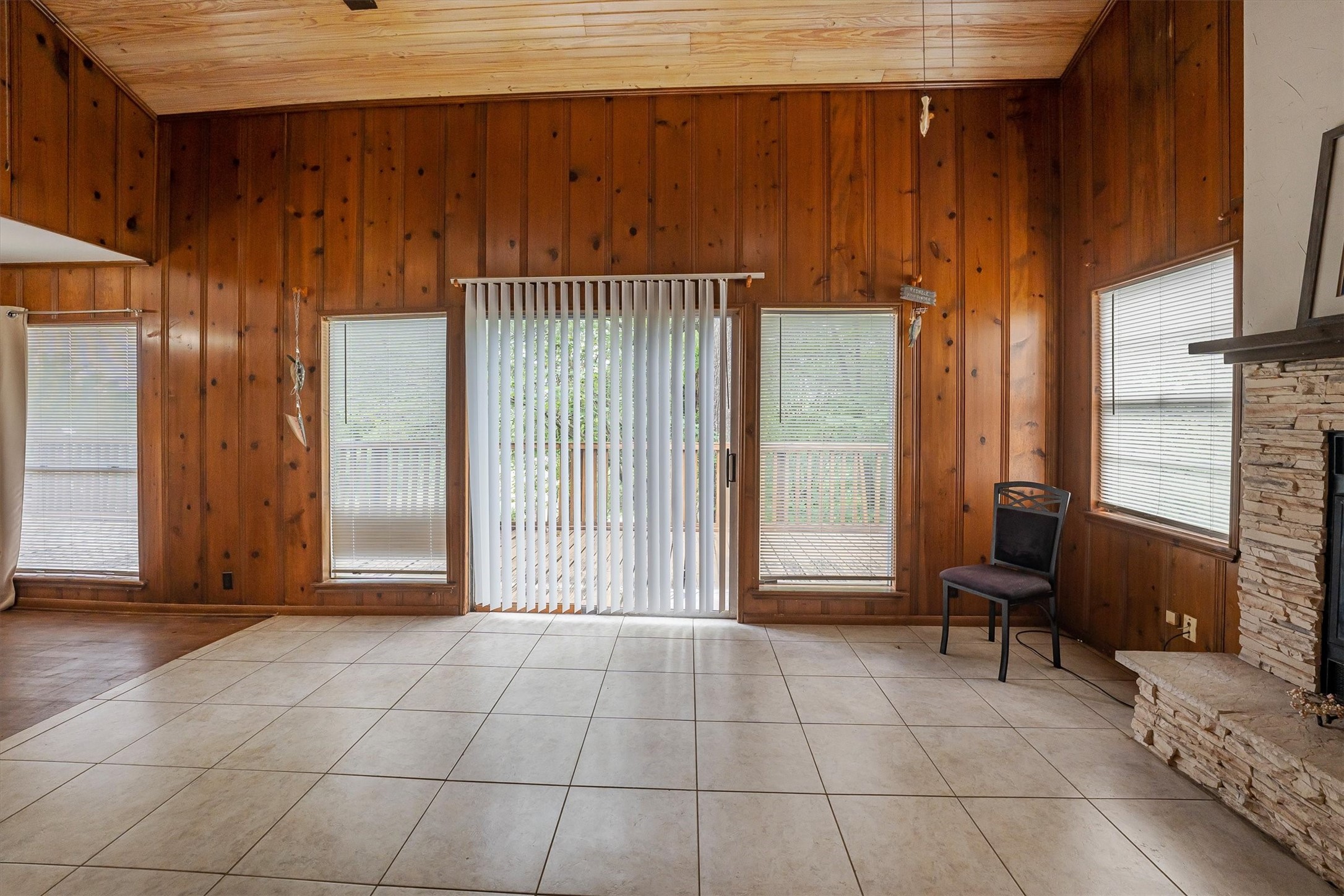 7 Lake Drive Property Photo 7