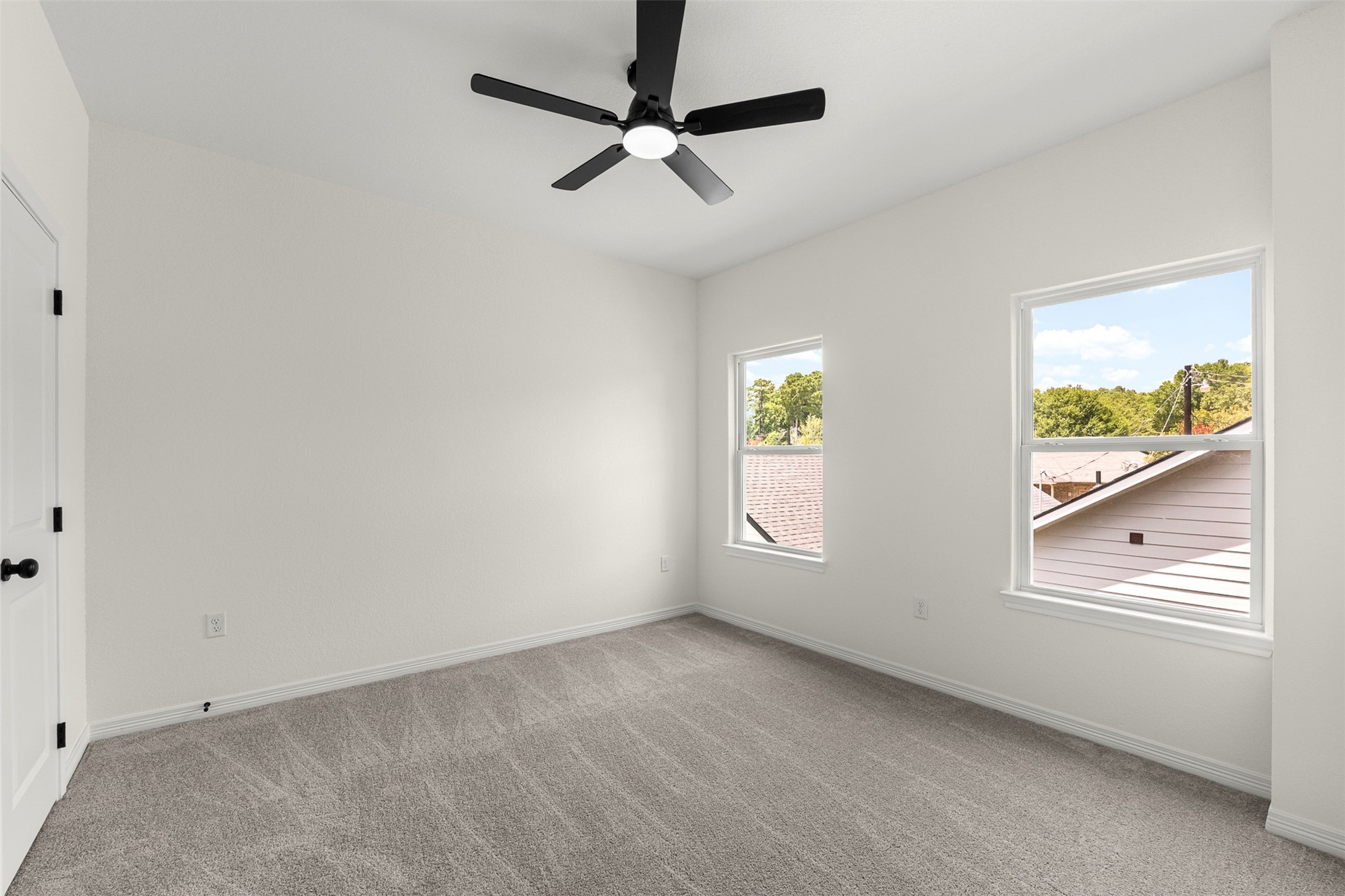 16736 E Ivanhoe Property Photo 23