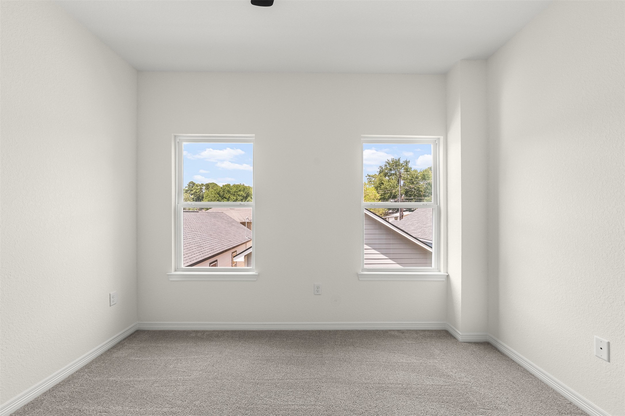 16736 E Ivanhoe Property Photo 25