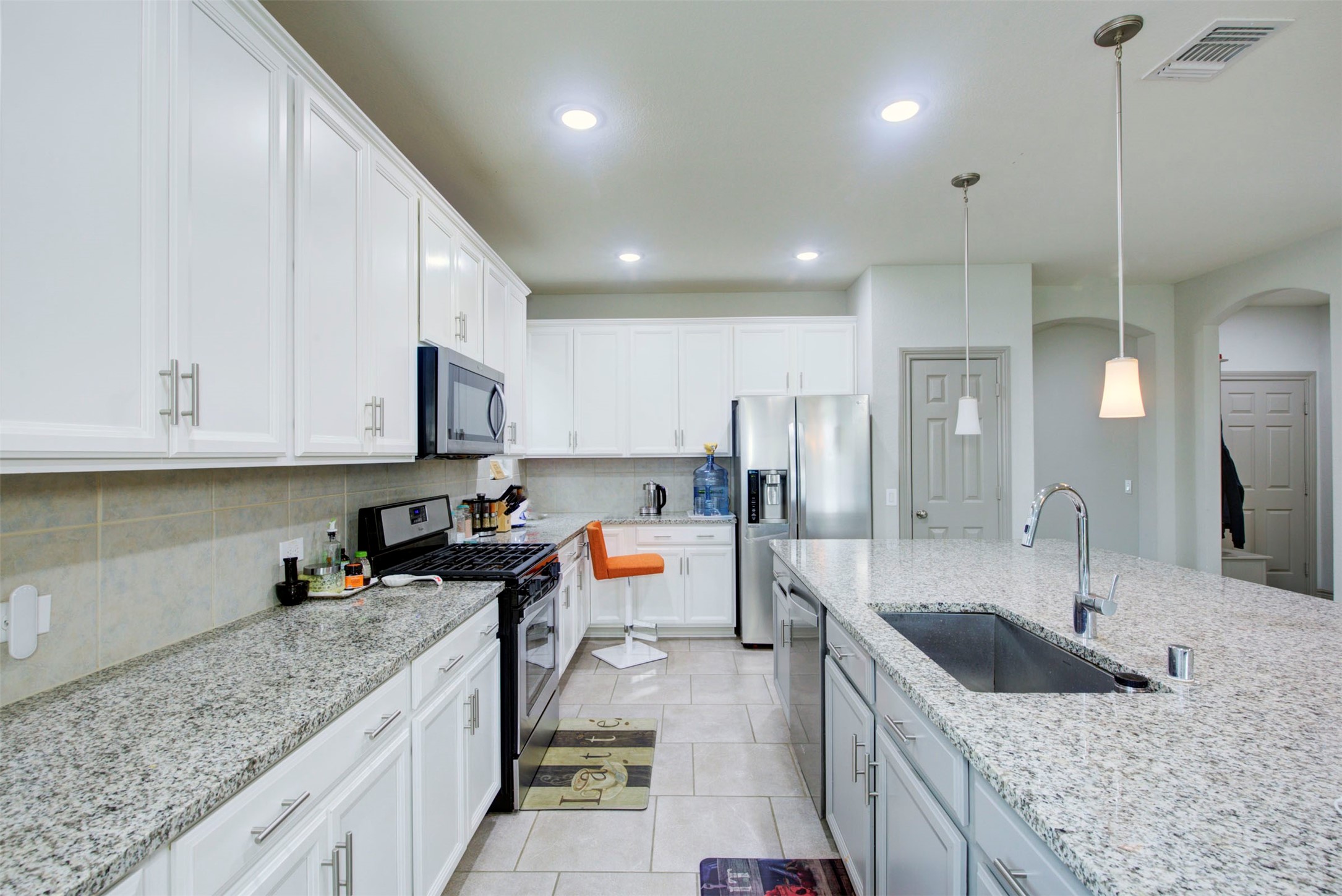 9643 Thimbleweed Drive Property Photo 10