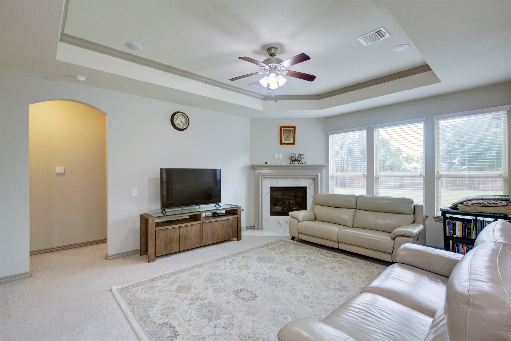 9643 Thimbleweed Drive Property Photo 14