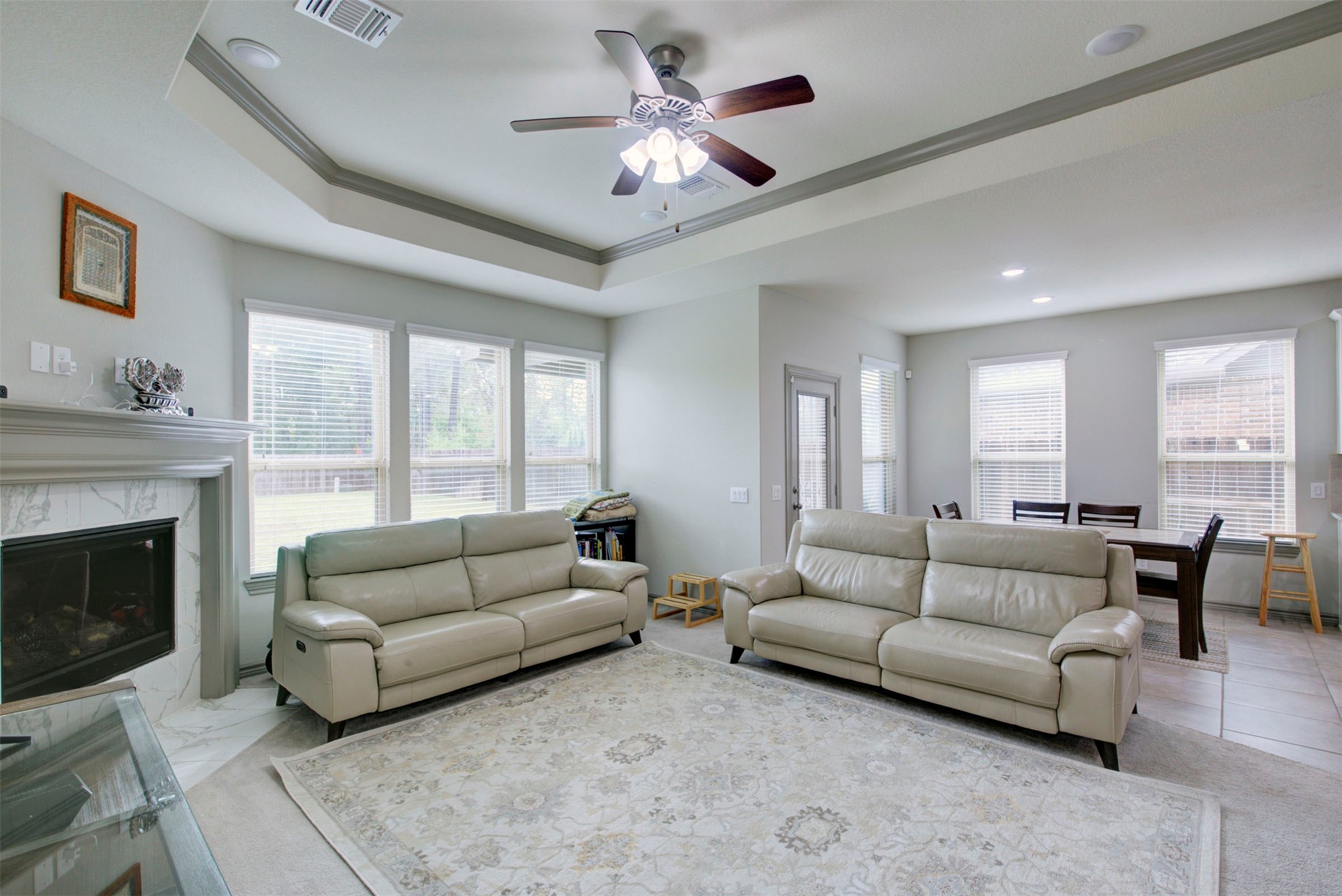 9643 Thimbleweed Drive Property Photo 16