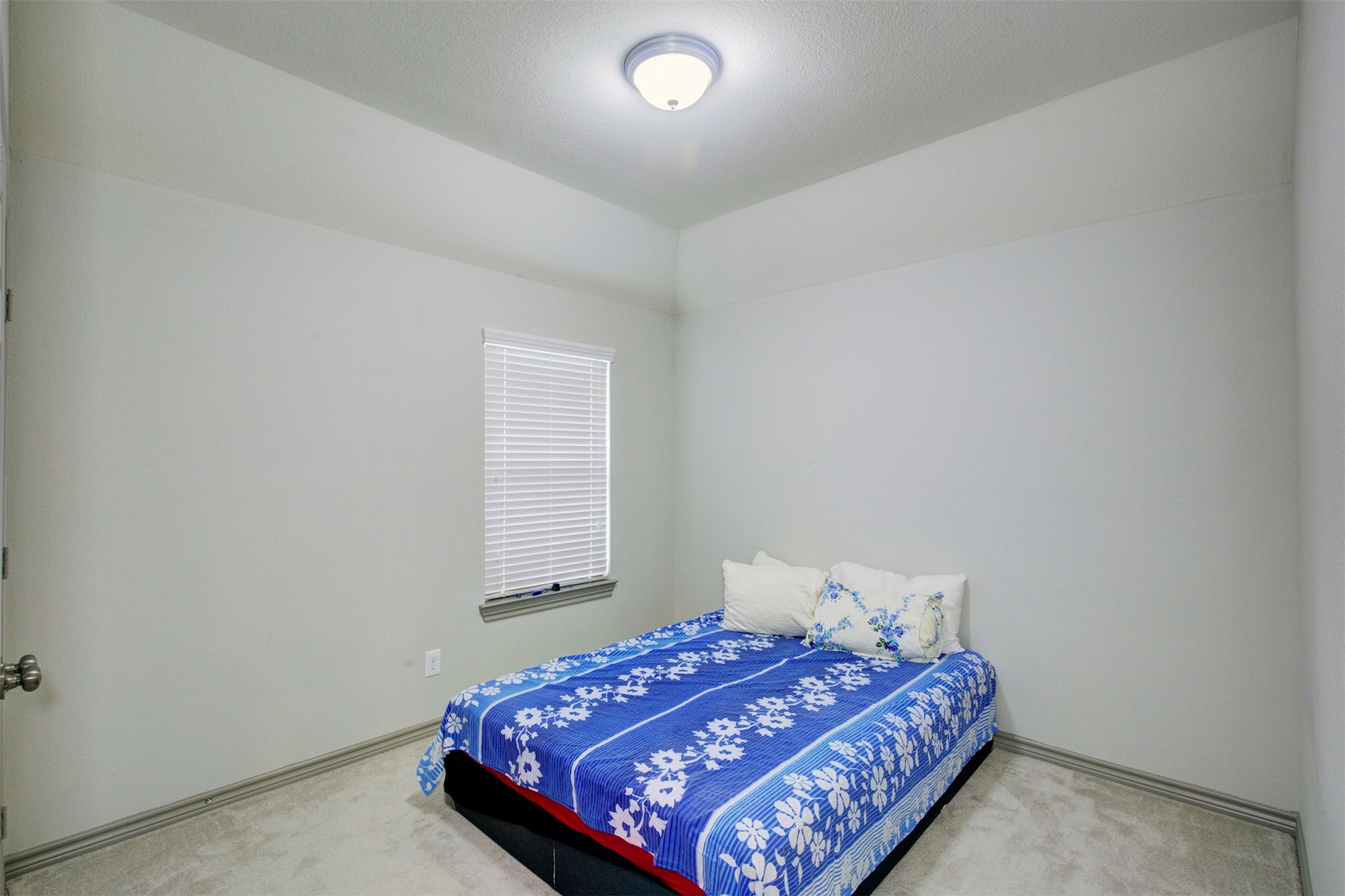 9643 Thimbleweed Drive Property Photo 34