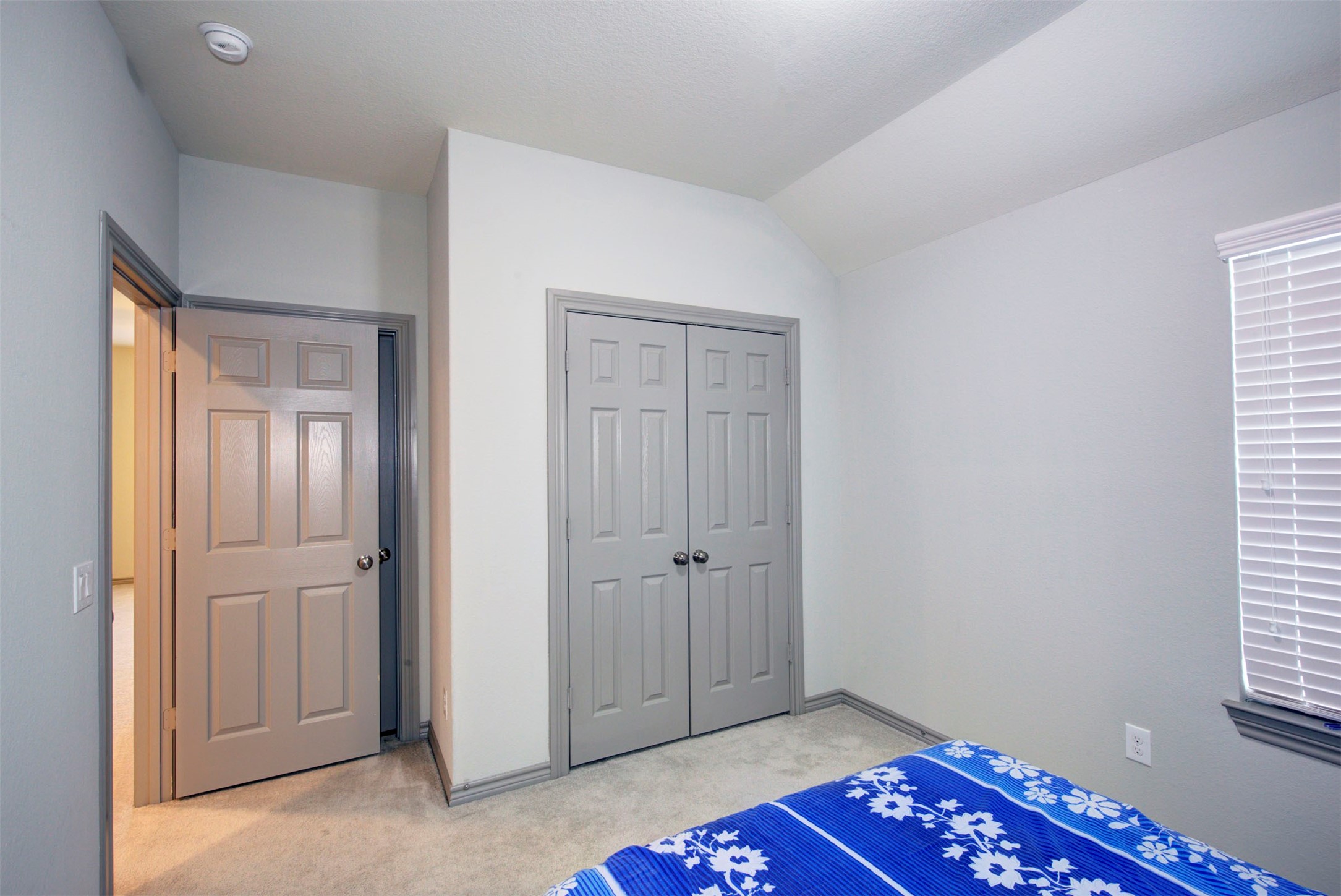 9643 Thimbleweed Drive Property Photo 35