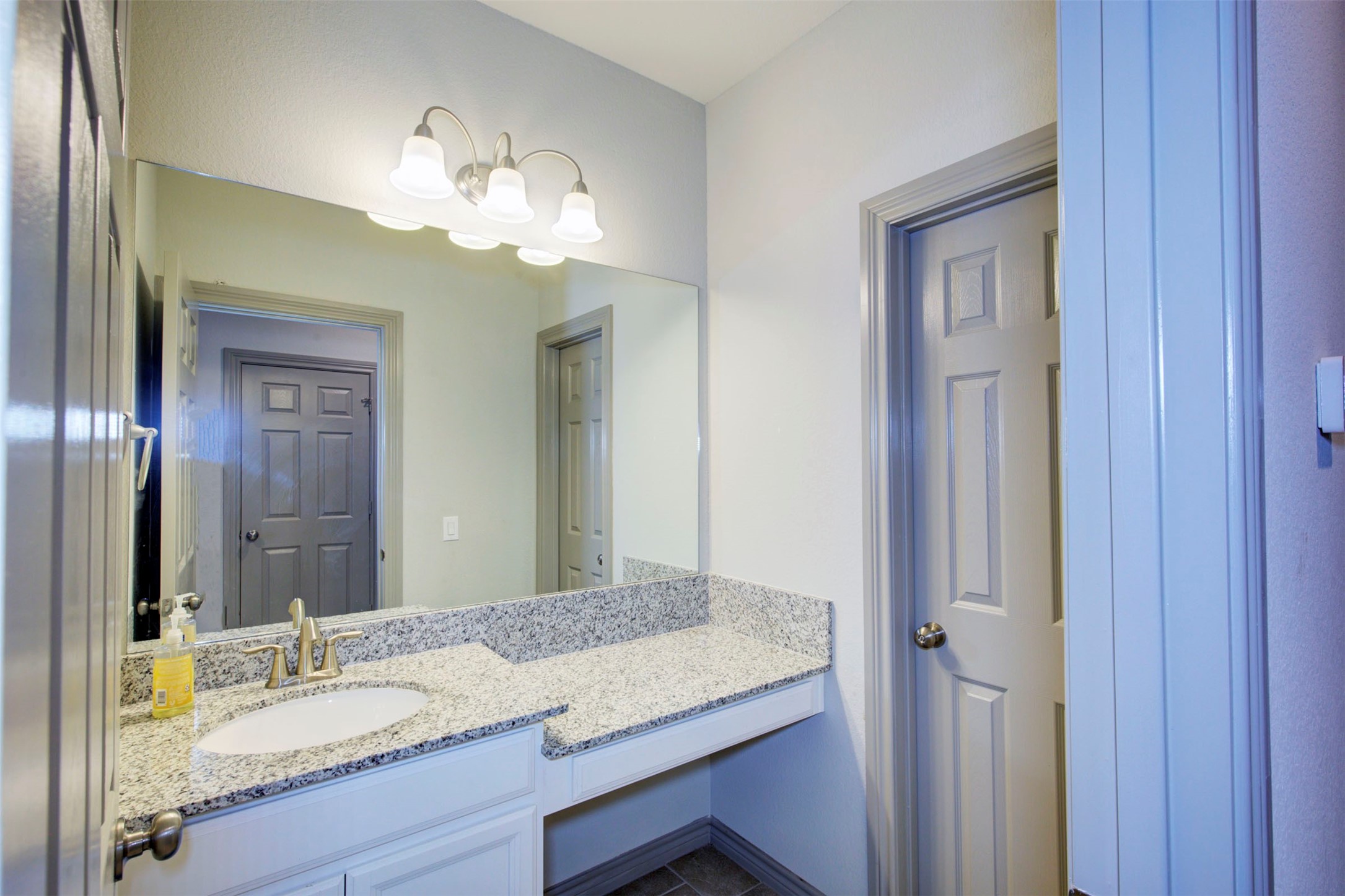 9643 Thimbleweed Drive Property Photo 36