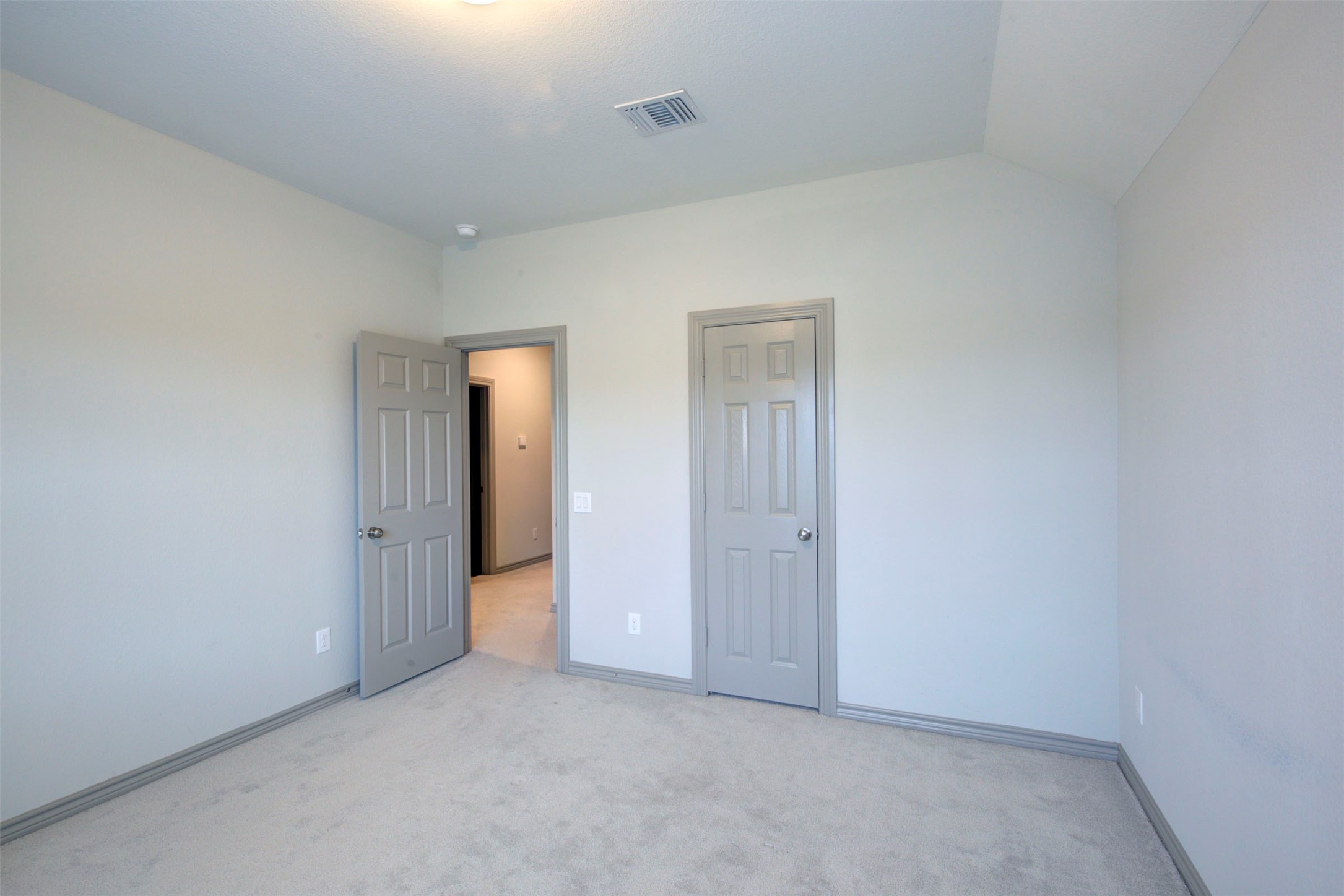 9643 Thimbleweed Drive Property Photo 39