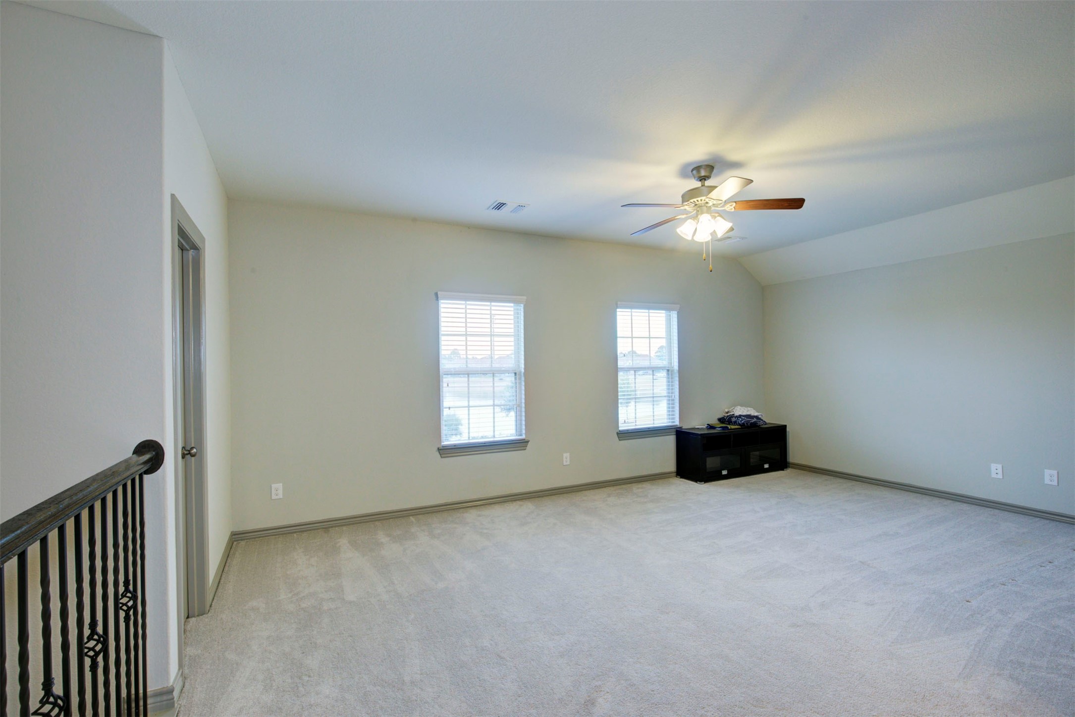 9643 Thimbleweed Drive Property Photo 40
