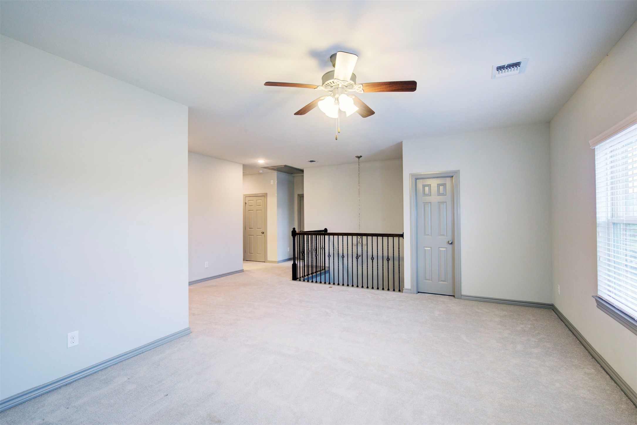 9643 Thimbleweed Drive Property Photo 42